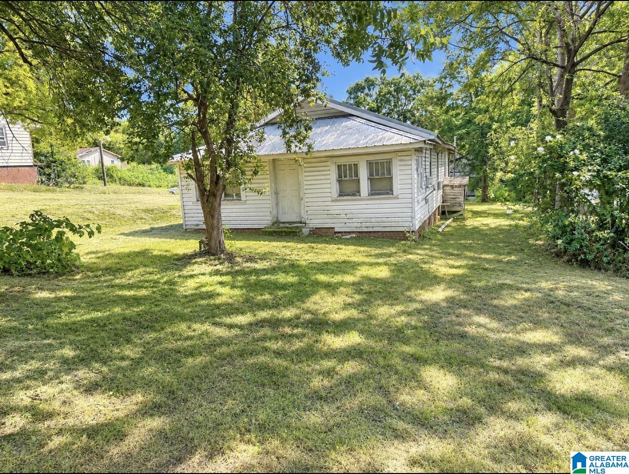 Photo 3 of Sale Pending at 3916 28th Street N, Birmingham, AL 35207 | MLS# 21464571 | Listing updated on 2026-09-15
