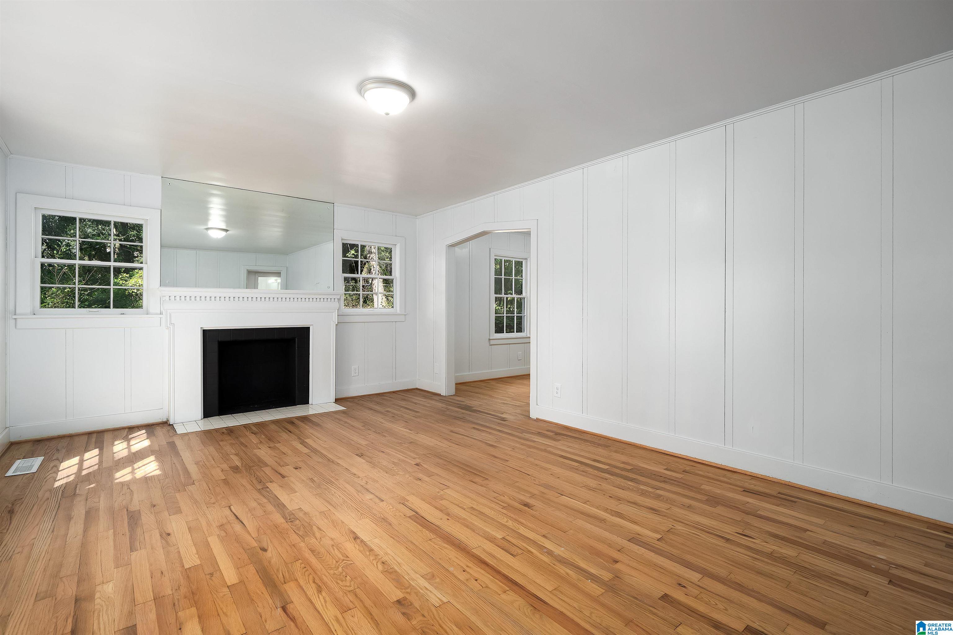 Photo 4 of Single family home for sale at 1820 33rd St Ensley, Birmingham, AL 35208 | MLS# 21464578 | Listing updated on 2026-09-11