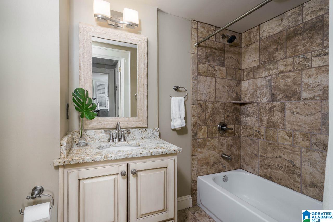 Photo 19 of Condo for sale at 2250 Highland Ave #26, Birmingham, AL 35205 | MLS# 21464581 | Listing updated on 2026-09-11