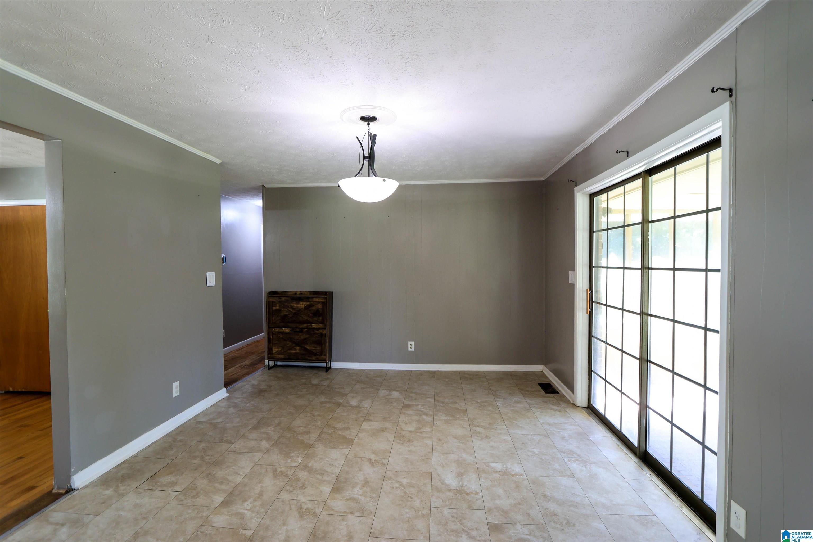 Photo 4 of Single family home for sale at 904 Ridge Dr, Weaver, AL 36277 | MLS# 21464584 | Listing updated on 2026-09-11
