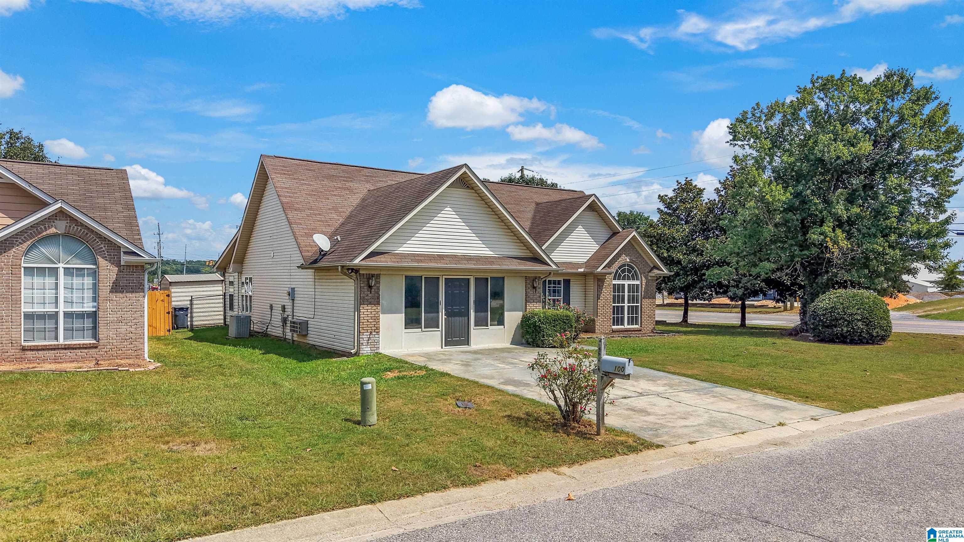 Photo 2 of Single family home for sale at 100 Summerchase Pkwy, Calera, AL 35040 | MLS# 21464588 | Listing updated on 2026-09-11