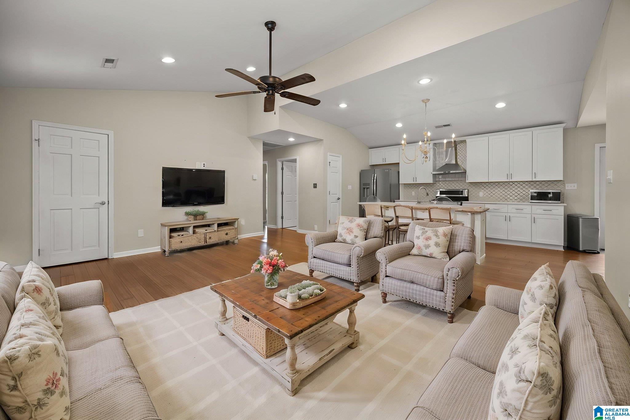 Photo 3 of Single family home for sale at 304 Cherokee Dr, Trussville, AL 35173 | MLS# 21464598 | Listing updated on 2026-09-18