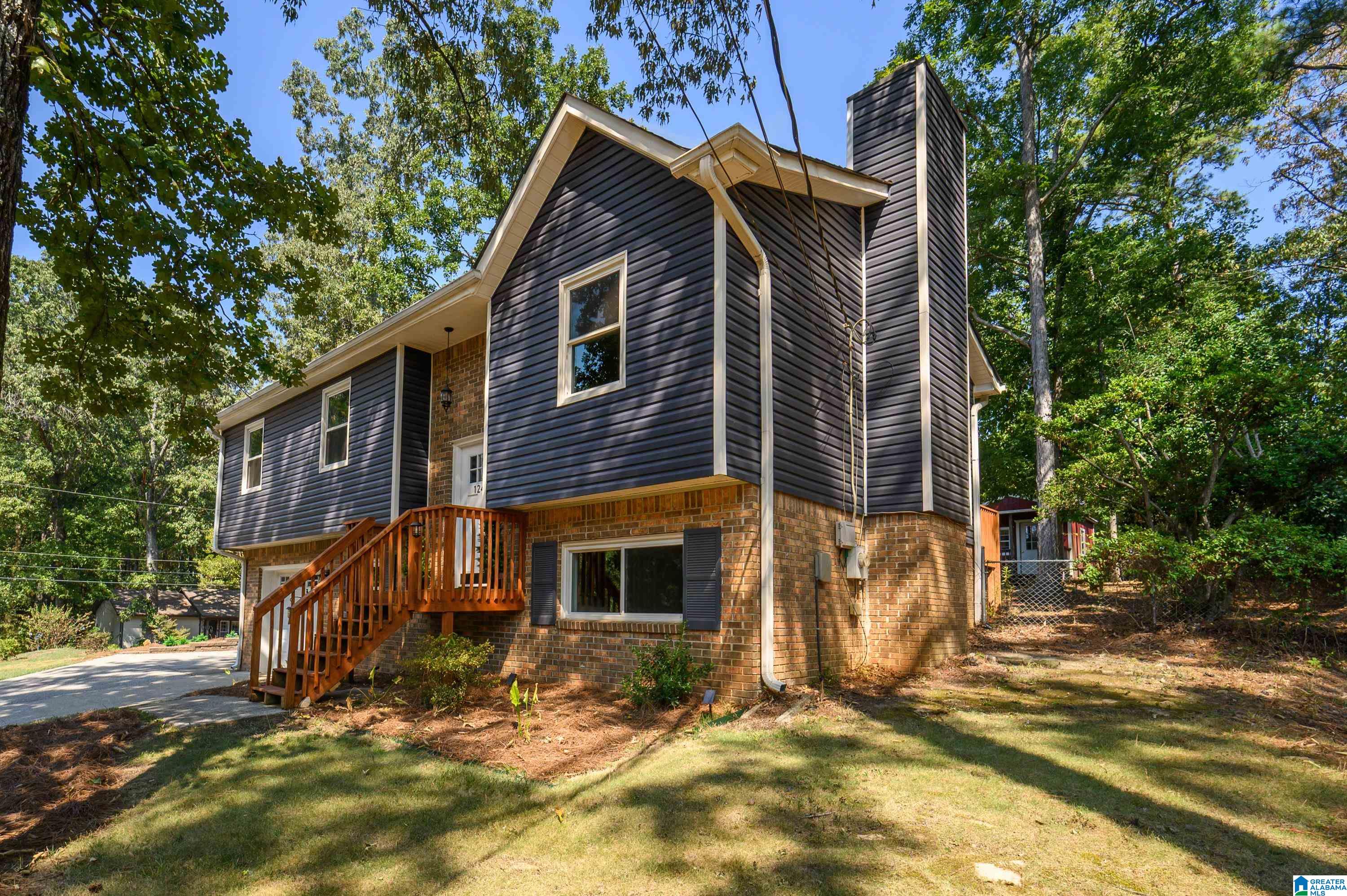 Photo 3 of Single family home for sale at 1248 Macqueen Dr, Helena, AL 35080 | MLS# 21464602 | Listing updated on 2026-09-19