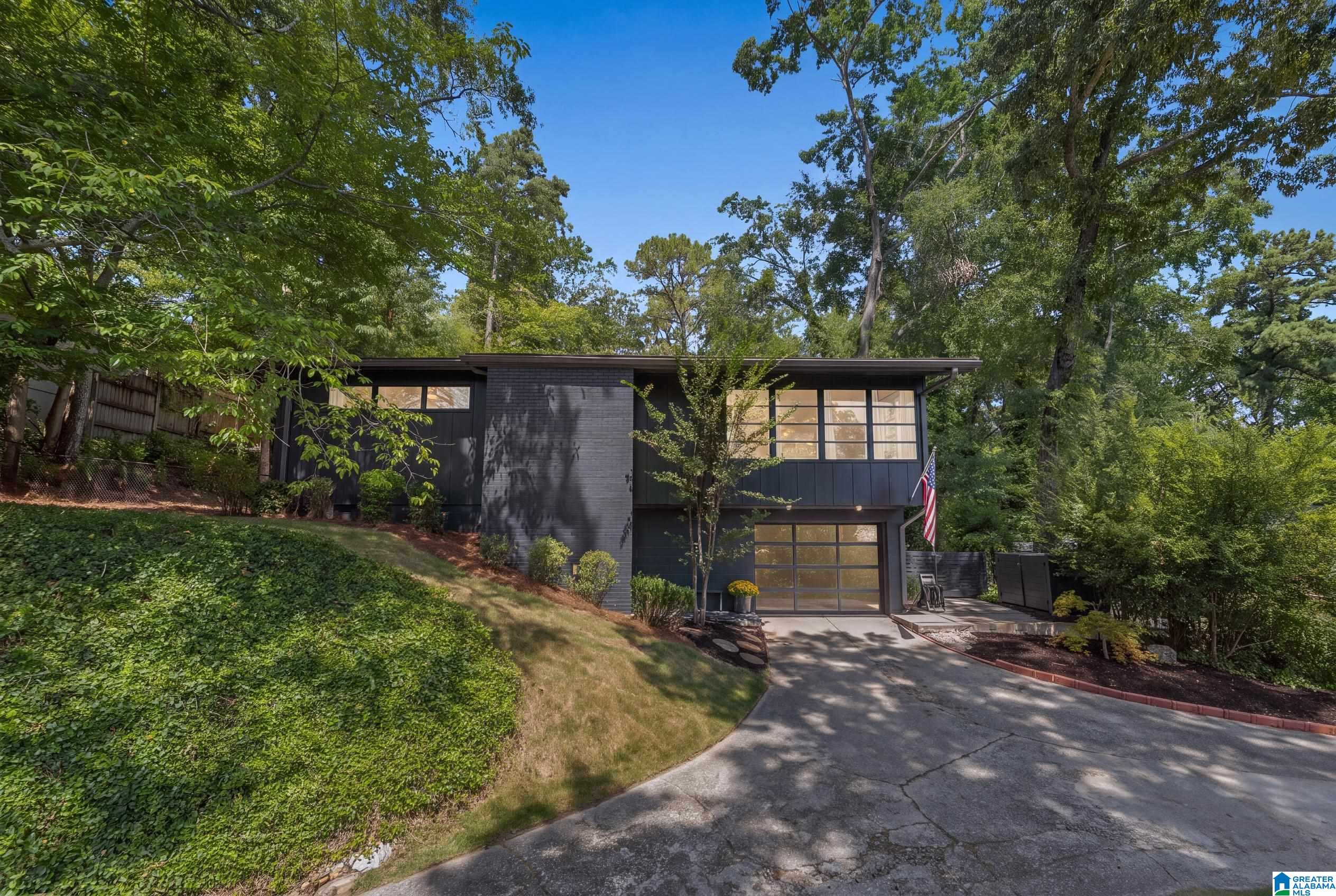 912 IRVING ROAD