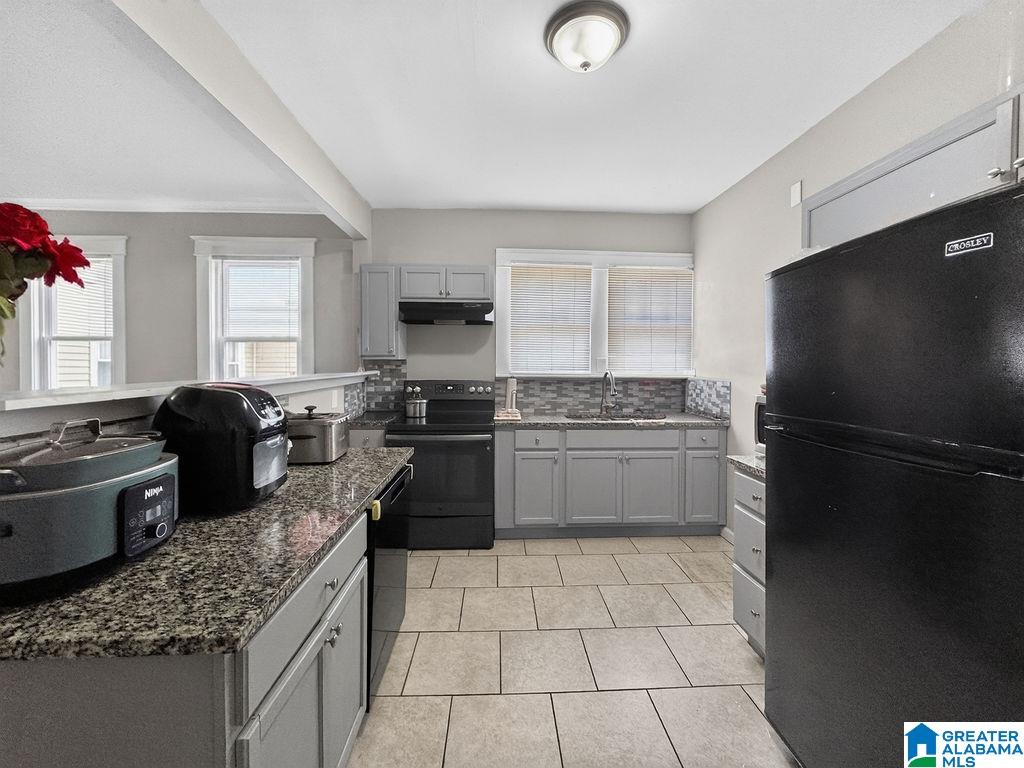 Photo 4 of Single family home for sale at 1731 Exeter Ave, Bessemer, AL 35020 | MLS# 21464618 | Listing updated on 2026-09-11