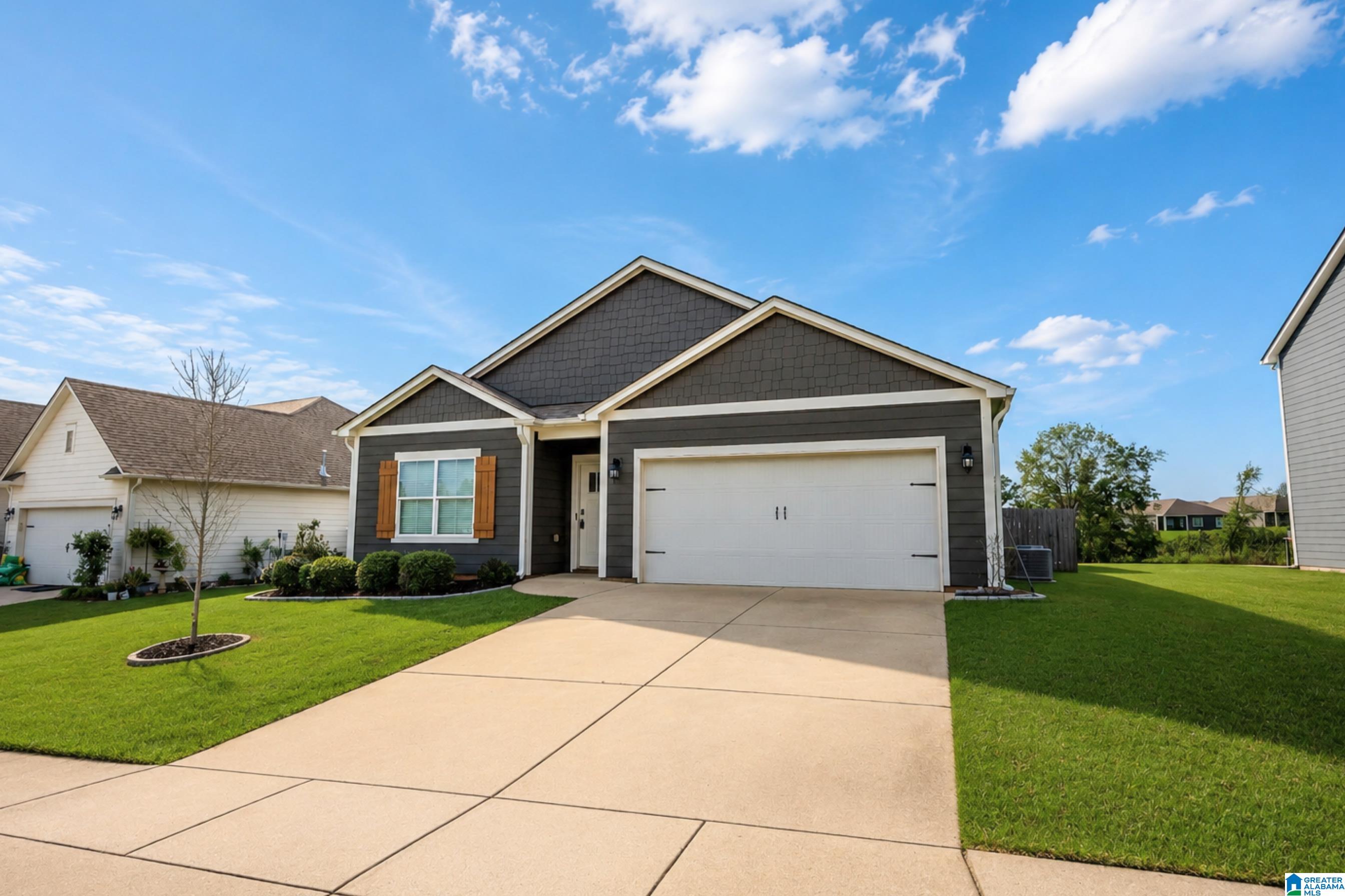 Photo 2 of Single family home for sale at 5791 Mountain View Trl, Bessemer, AL 35022 | MLS# 21464625 | Listing updated on 2026-09-11