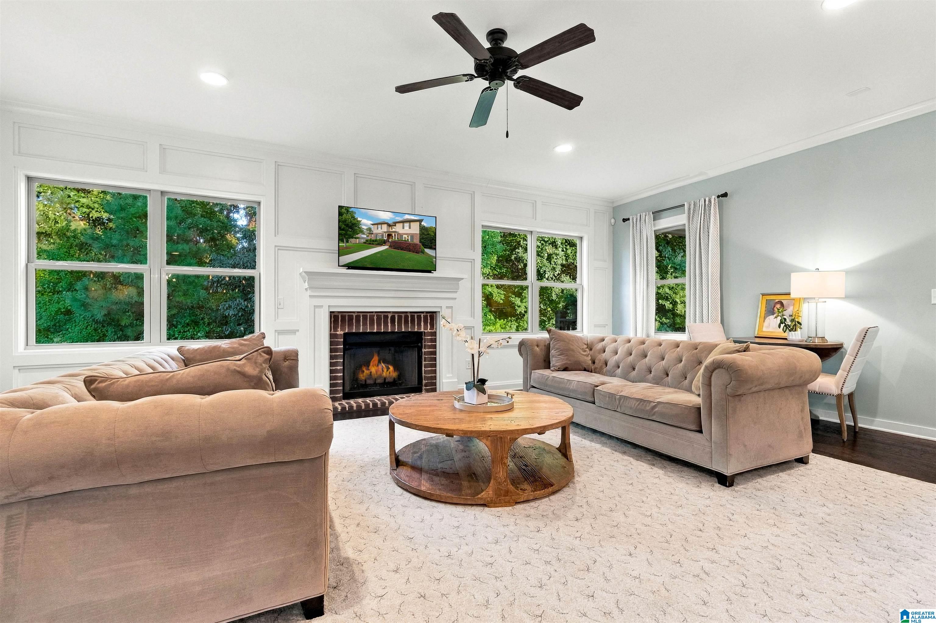 Photo 2 of Single family home for sale at 2302 Southampton Dr, Hoover, AL 35226 | MLS# 21464640 | Listing updated on 2026-09-18