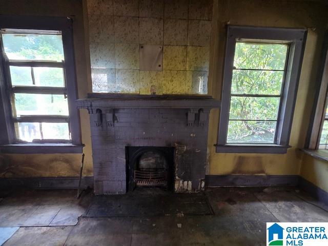 Photo 4 of Single family home for sale at 526 Oak Pl, Fairfield, AL 35064 | MLS# 21464652 | Listing updated on 2026-09-11