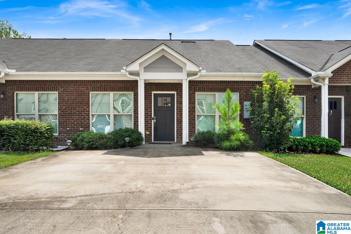 Photo 1 of Townhouse for sale at 6114 Townley Ct, Mc Calla, AL 35111 | MLS# 21464653 | Listing updated on 2026-09-11