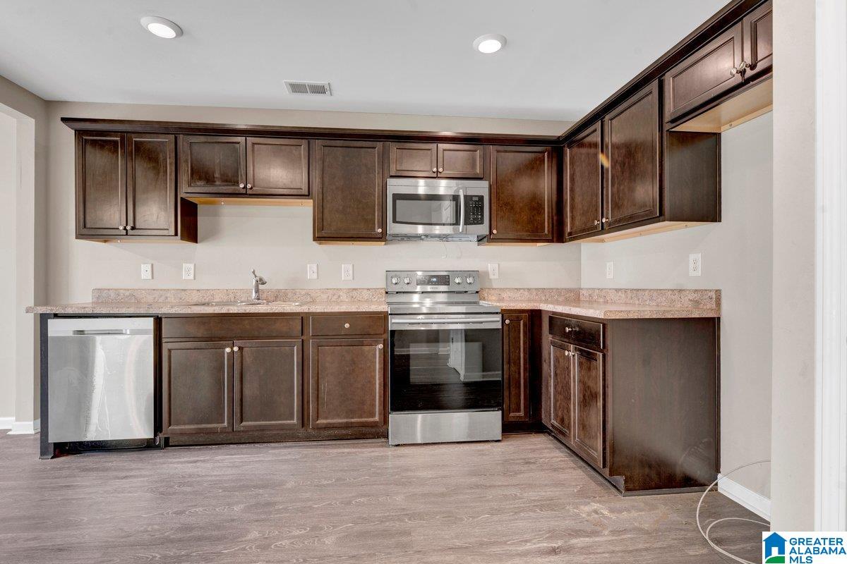 Photo 4 of Townhouse for sale at 6114 Townley Ct, Mc Calla, AL 35111 | MLS# 21464653 | Listing updated on 2026-09-11