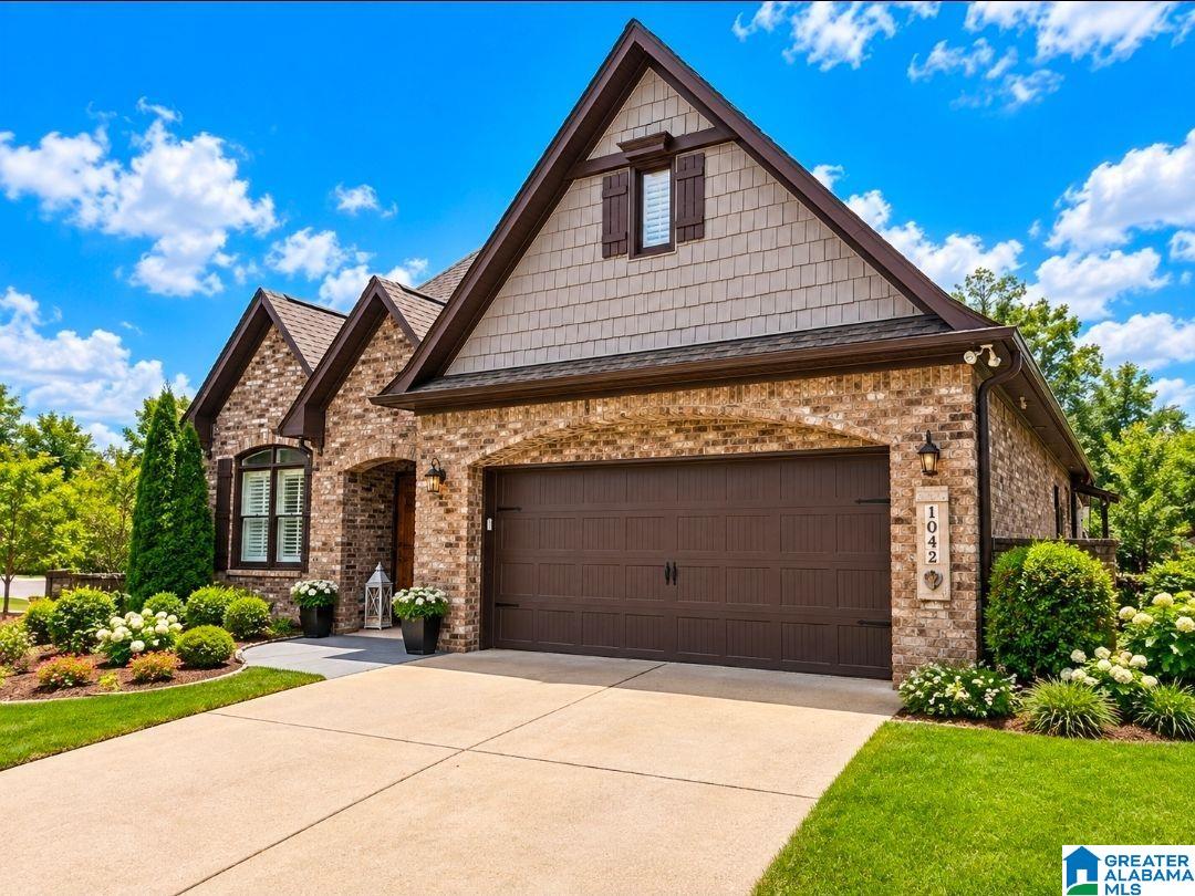 Photo 2 of Single family home for sale at 1460 Overlook Dr, Trussville, AL 35173 | MLS# 21464664 | Listing updated on 2026-09-12