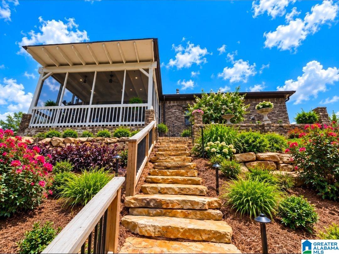 Photo 4 of Single family home for sale at 1460 Overlook Dr, Trussville, AL 35173 | MLS# 21464664 | Listing updated on 2026-09-12