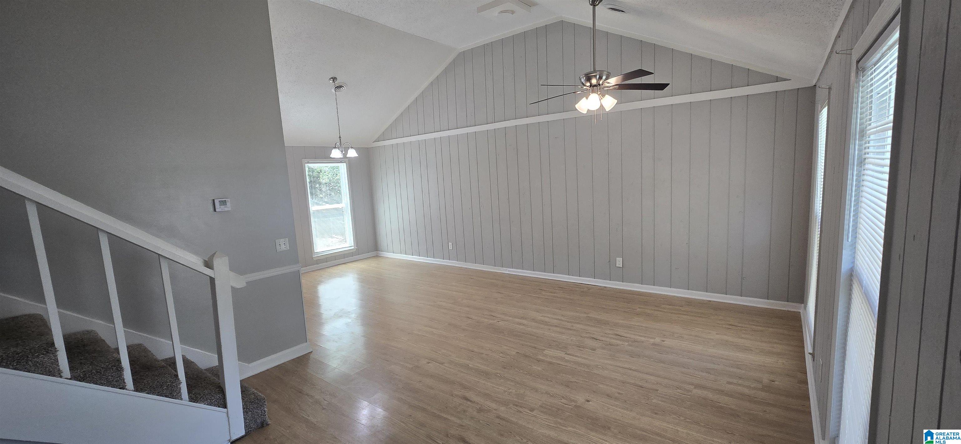 Photo 3 of Single family home for sale at 1043 Brian Dr, Leeds, AL 35094 | MLS# 21464666 | Listing updated on 2026-09-17