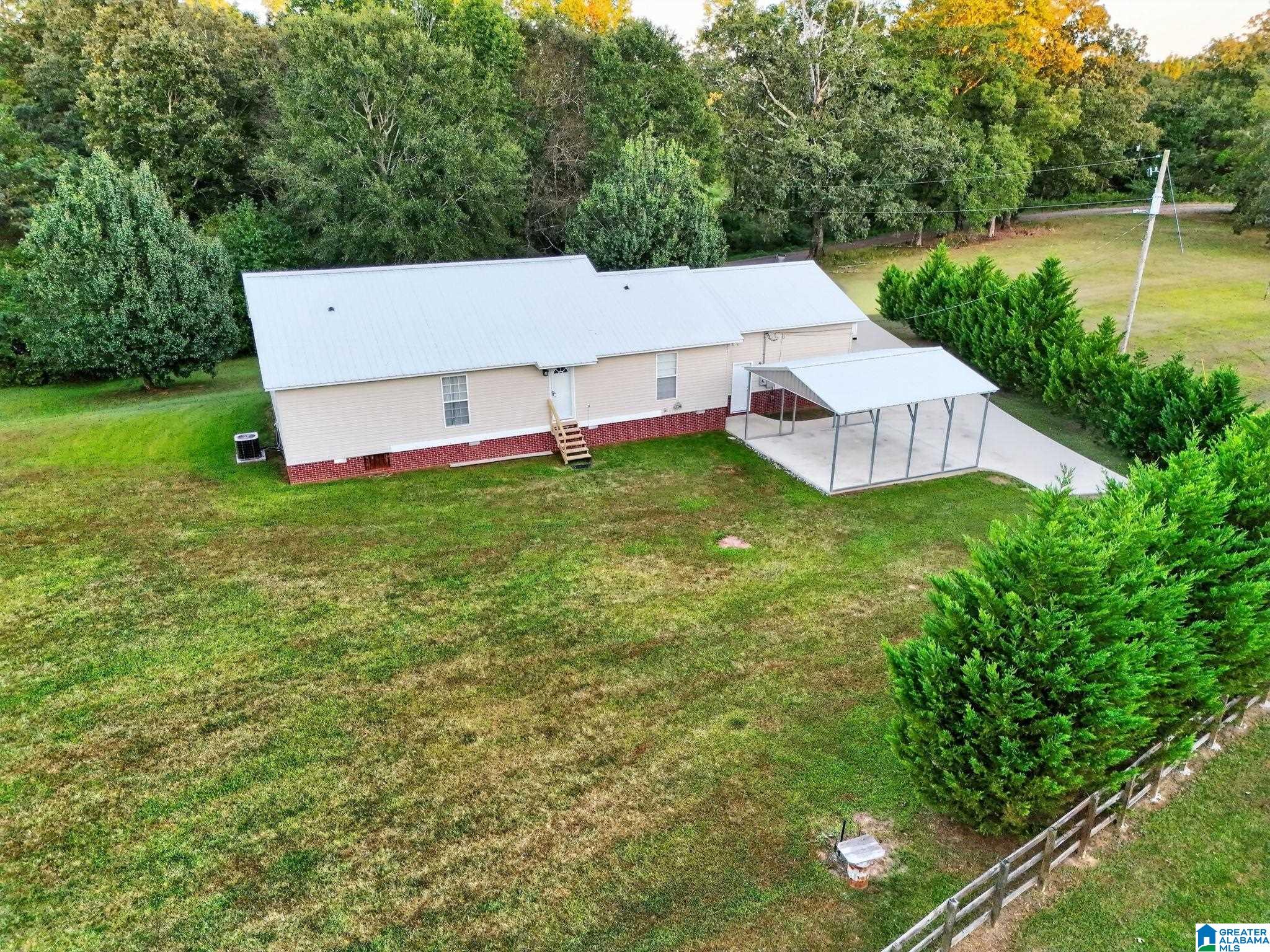 Photo 3 of Sale Pending at 238 Clark Rd, Jasper, AL 35503 | MLS# 21464669 | Listing updated on 2026-09-12