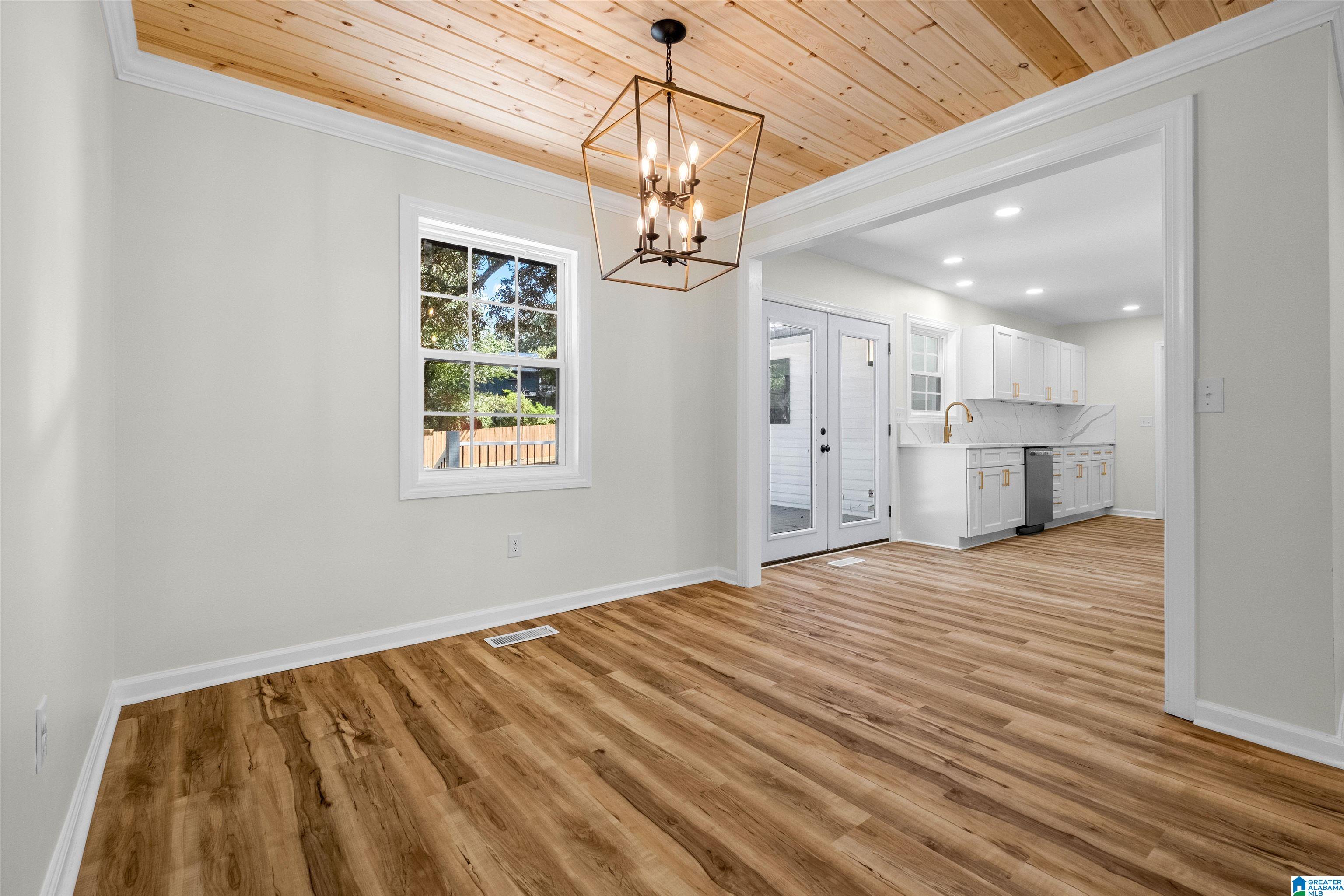 Photo 2 of Single family home for sale at 1811 Robinhood Dr, Oxford, AL 36203 | MLS# 21464671 | Listing updated on 2026-09-12