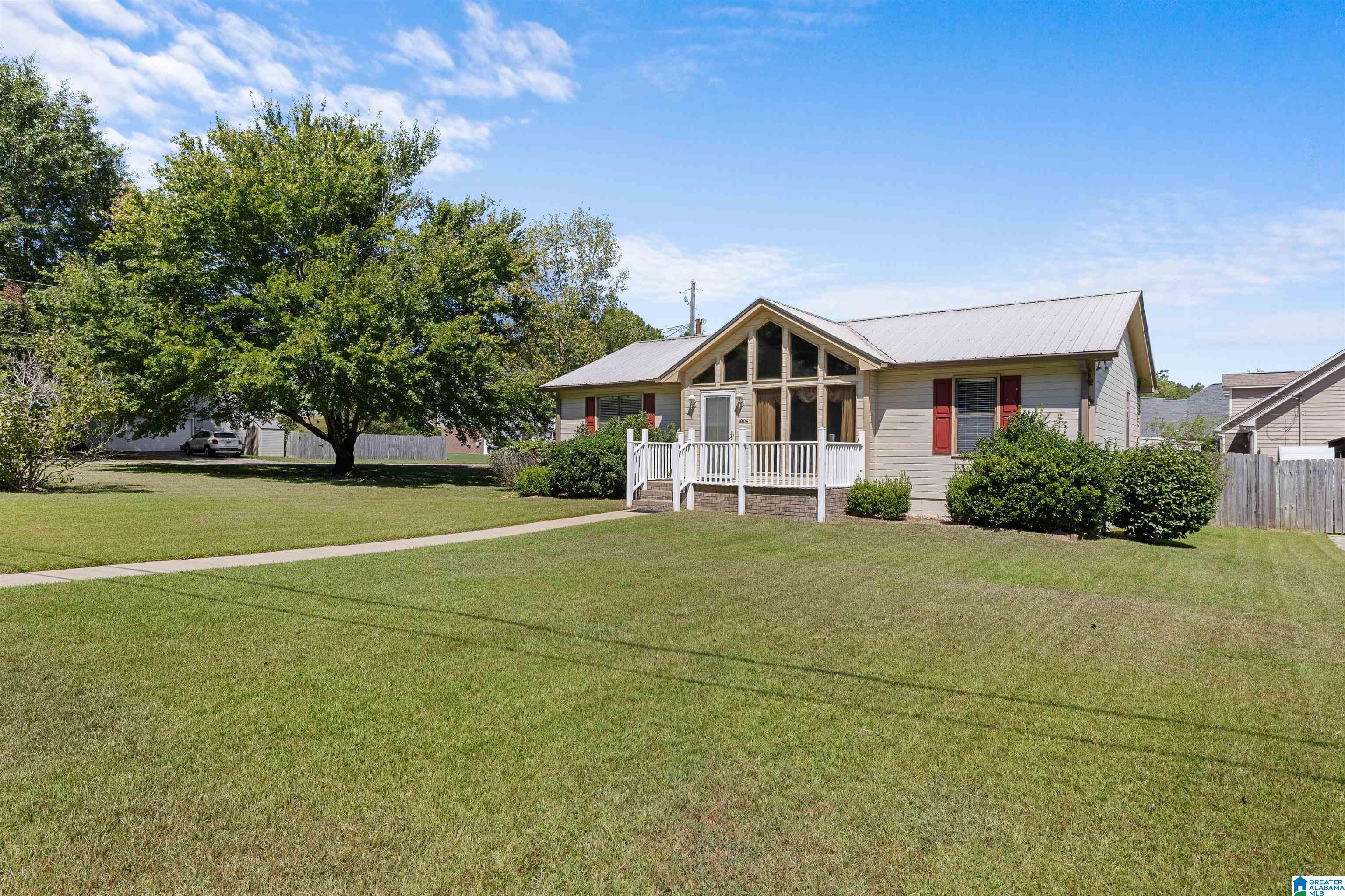 Photo 1 of Single family home for sale at 1004 Hickory St, Moody, AL 35004 | MLS# 21464675 | Listing updated on 2026-09-12