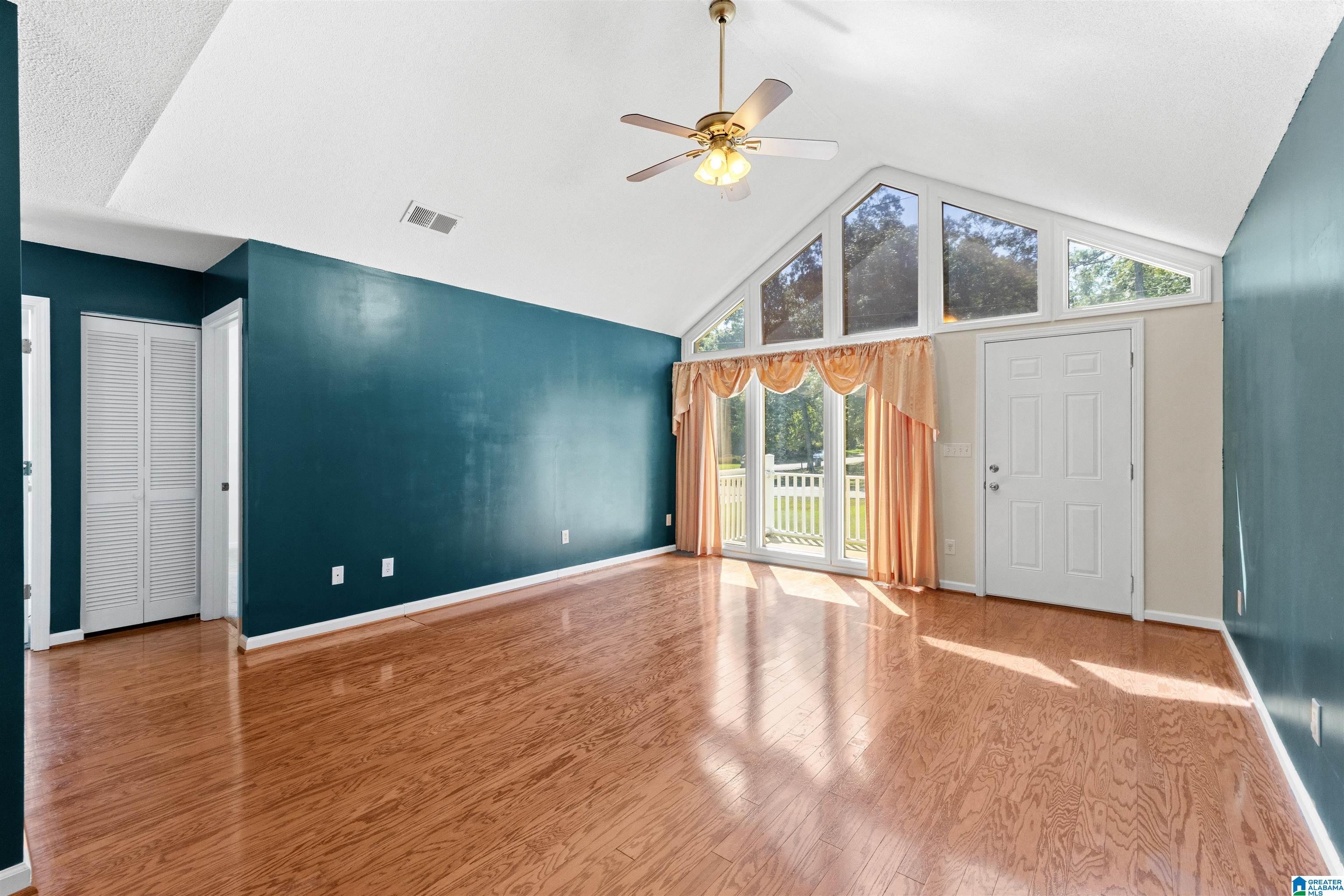 Photo 4 of Single family home for sale at 1004 Hickory St, Moody, AL 35004 | MLS# 21464675 | Listing updated on 2026-09-12