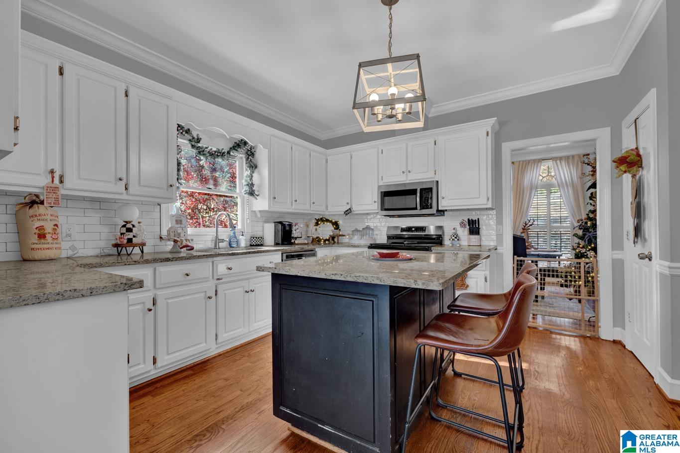 Photo 3 of Single family home for sale at 1014 Mountain Laurel Cir, Moody, AL 35004 | MLS# 21464678 | Listing updated on 2026-09-12