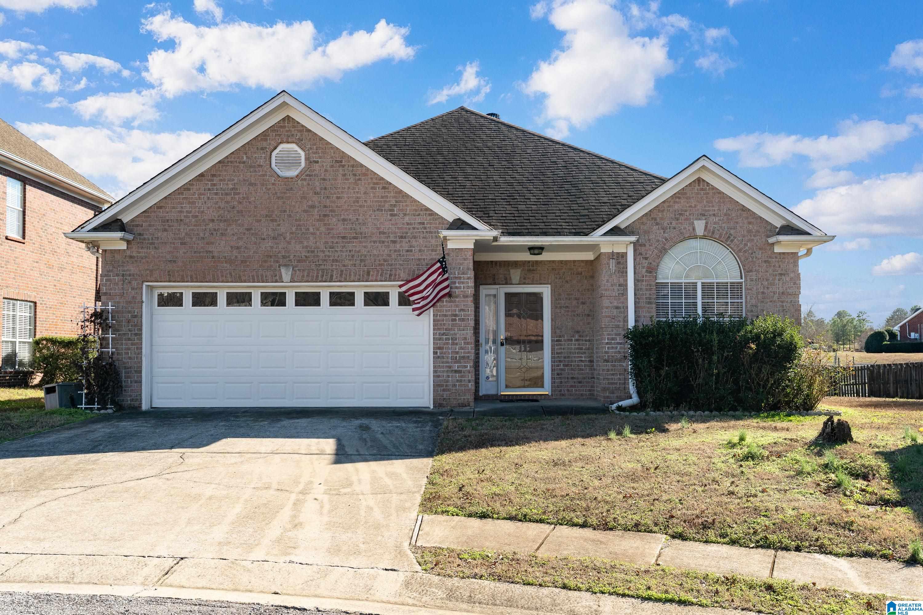Photo 1 of Single family home for sale at 1009 Daventry Way, Calera, AL 35040 | MLS# 21464689 | Listing updated on 2026-09-12