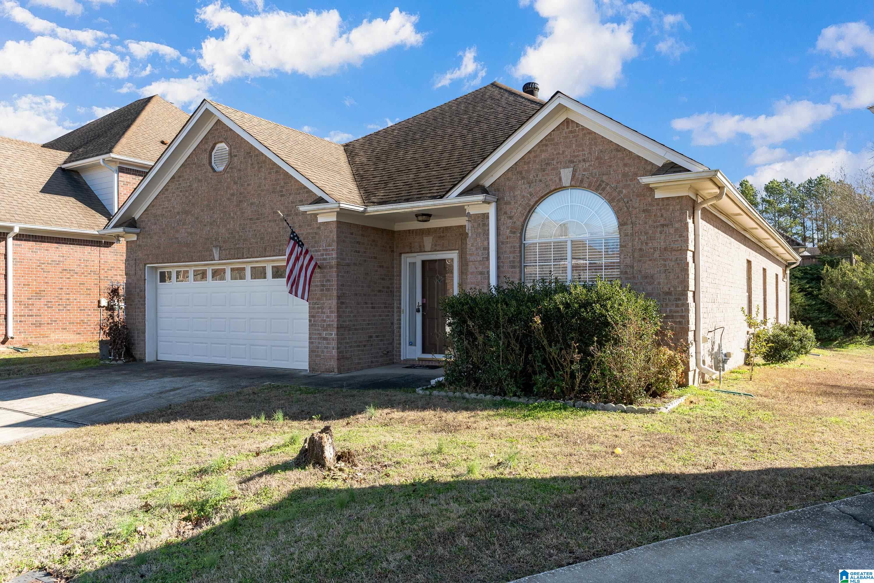 Photo 2 of Single family home for sale at 1009 Daventry Way, Calera, AL 35040 | MLS# 21464689 | Listing updated on 2026-09-12
