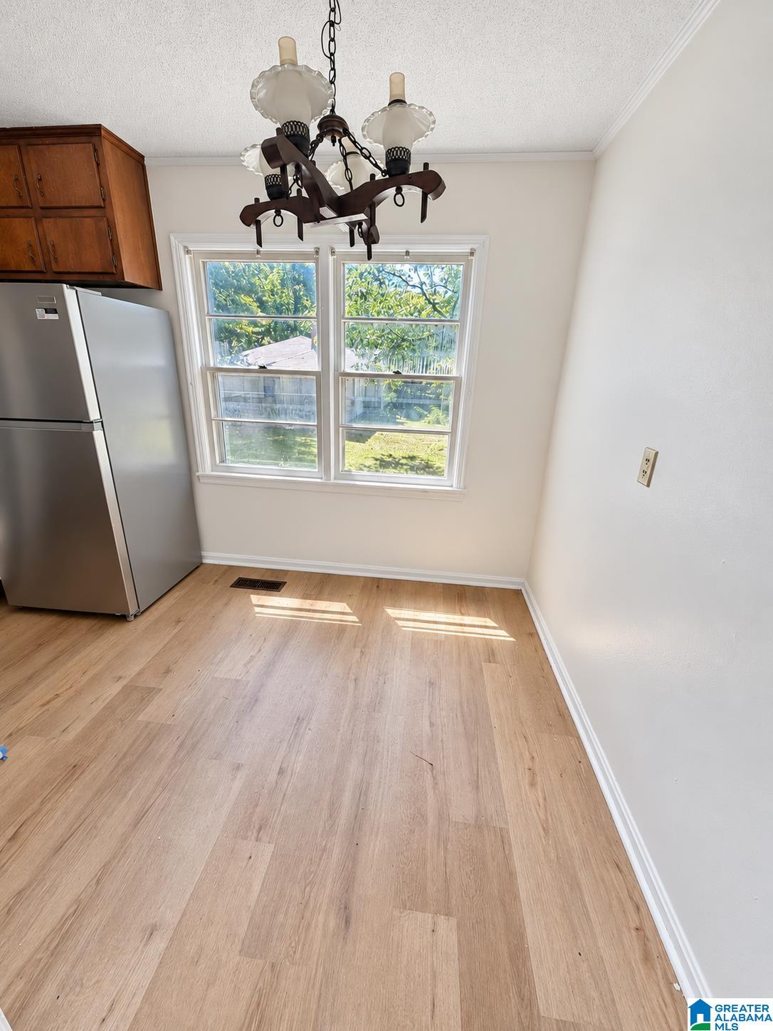 Photo 3 of Single family home for sale at 1305 Devine Dr, Birmingham, AL 35214 | MLS# 21464696 | Listing updated on 2026-09-12