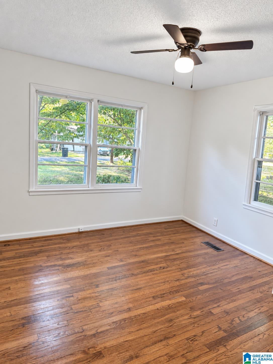 Photo 4 of Single family home for sale at 1305 Devine Dr, Birmingham, AL 35214 | MLS# 21464696 | Listing updated on 2026-09-12