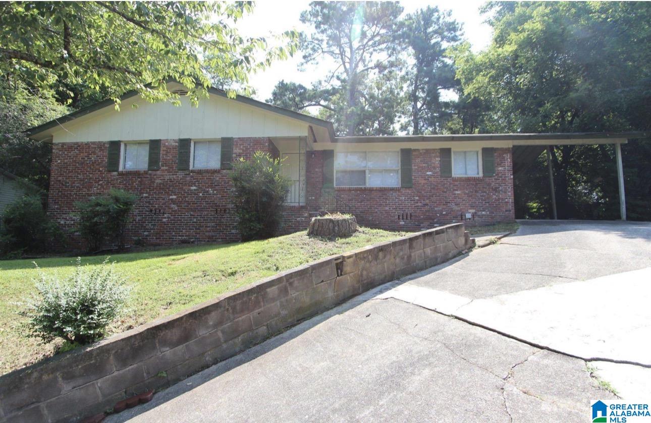 Photo 1 of Single family home for sale at 1609 5th Street Nw, Center Point, AL 35215 | MLS# 21464698 | Listing updated on 2026-09-12