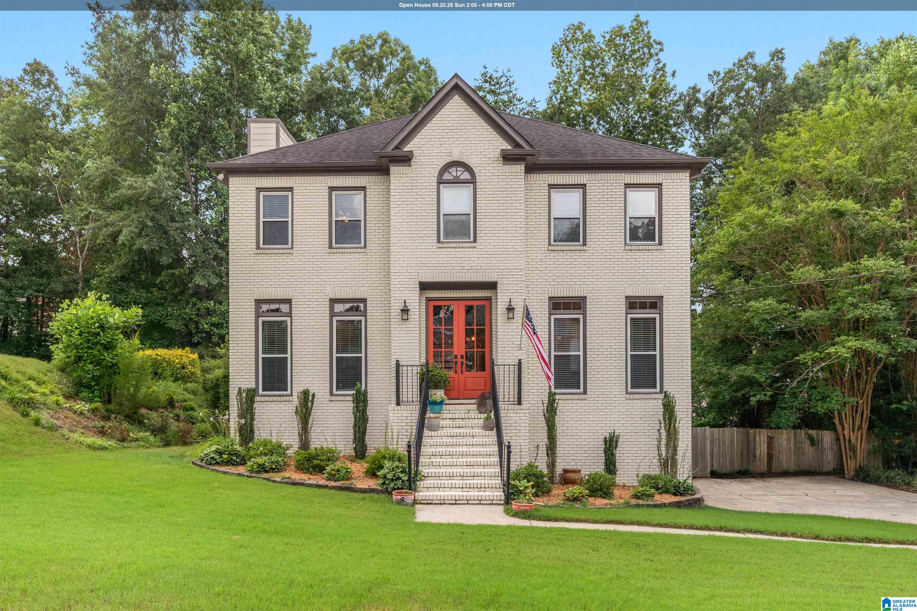 Single family home for sale at 2070 Crosscrest Dr, HOOVER, AL 35244 | MLS# 21464704
