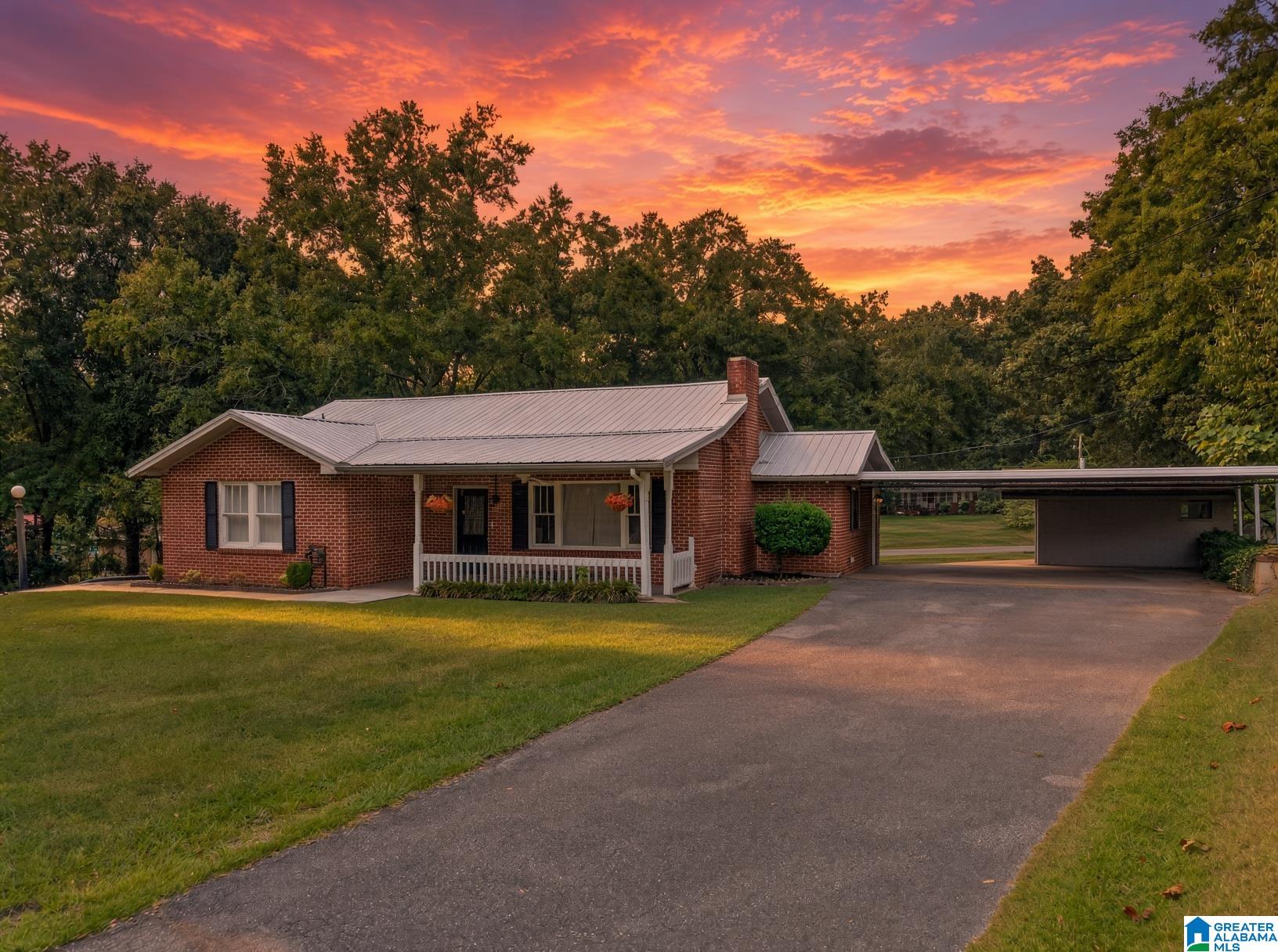 Photo 1 of Single family home for sale at 1105 Teresa Dr, Oxford, AL 36203 | MLS# 21464715 | Listing updated on 2026-09-12