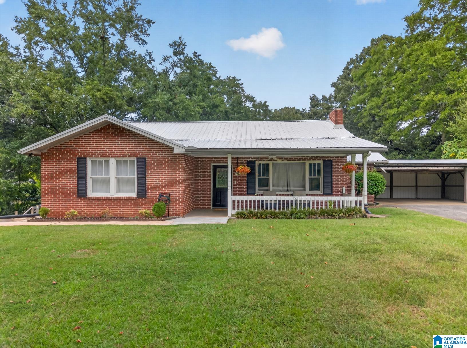 Photo 2 of Single family home for sale at 1105 Teresa Dr, Oxford, AL 36203 | MLS# 21464715 | Listing updated on 2026-09-12