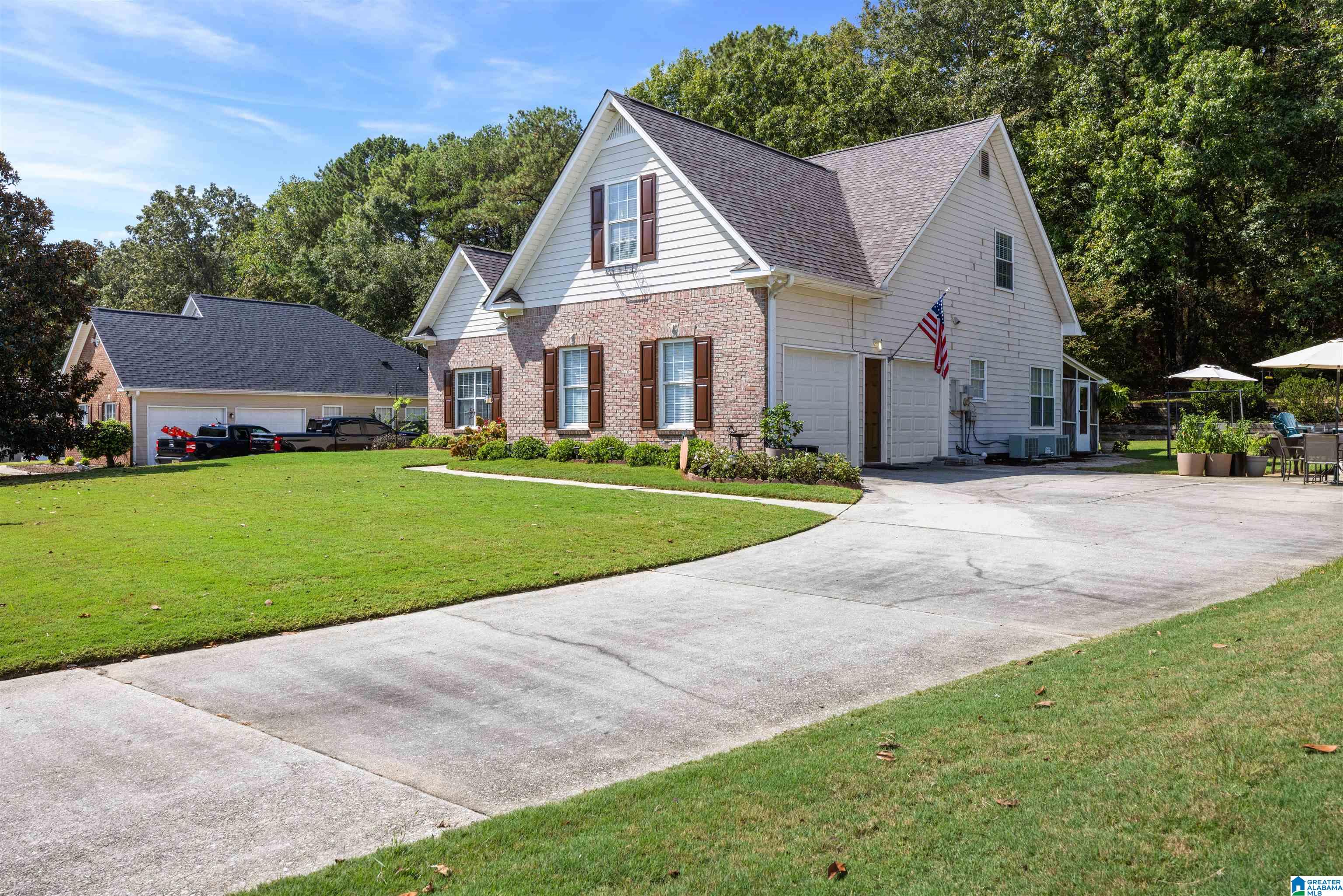 Photo 3 of Single family home for sale at 3140 Tr Way, Trussville, AL 35173 | MLS# 21464718 | Listing updated on 2026-09-25