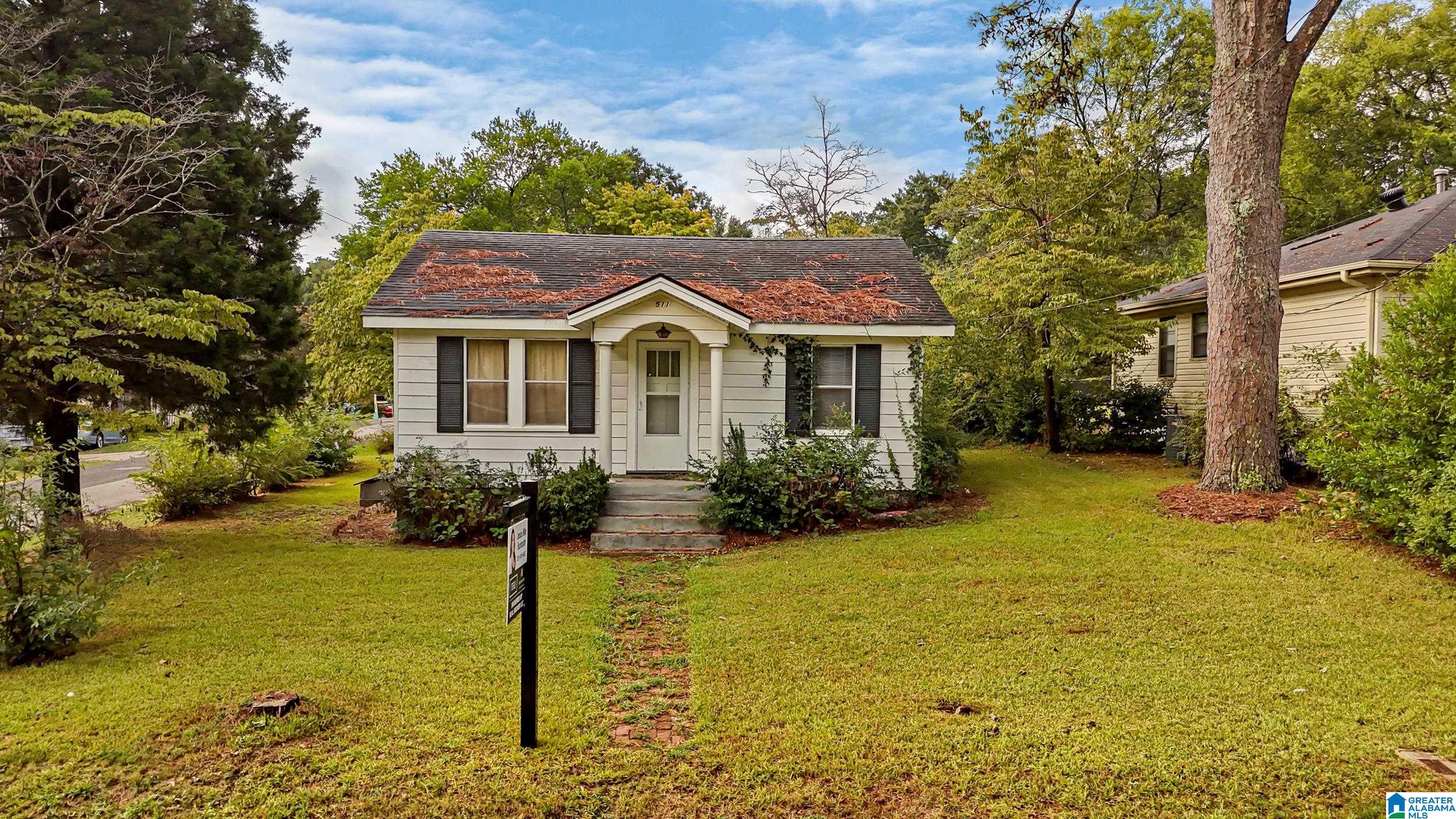 Photo 1 of Single family home for sale at 511 Sunrise Blvd, Bessemer, AL 35023 | MLS# 21464732 | Listing updated on 2026-09-15