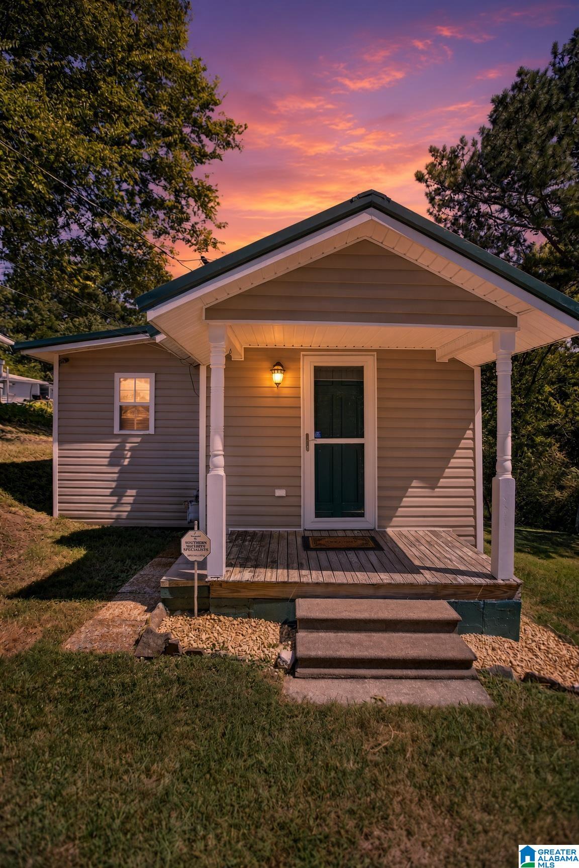 Photo 1 of Single family home for sale at 1213 Marston Ave, Gadsden, AL 35904 | MLS# 21464735 | Listing updated on 2026-09-12