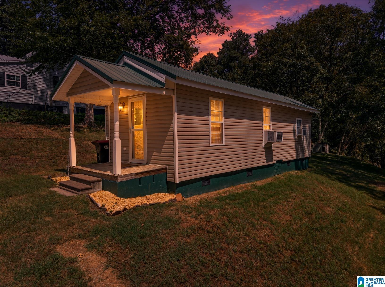 Photo 2 of Single family home for sale at 1213 Marston Ave, Gadsden, AL 35904 | MLS# 21464735 | Listing updated on 2026-09-12