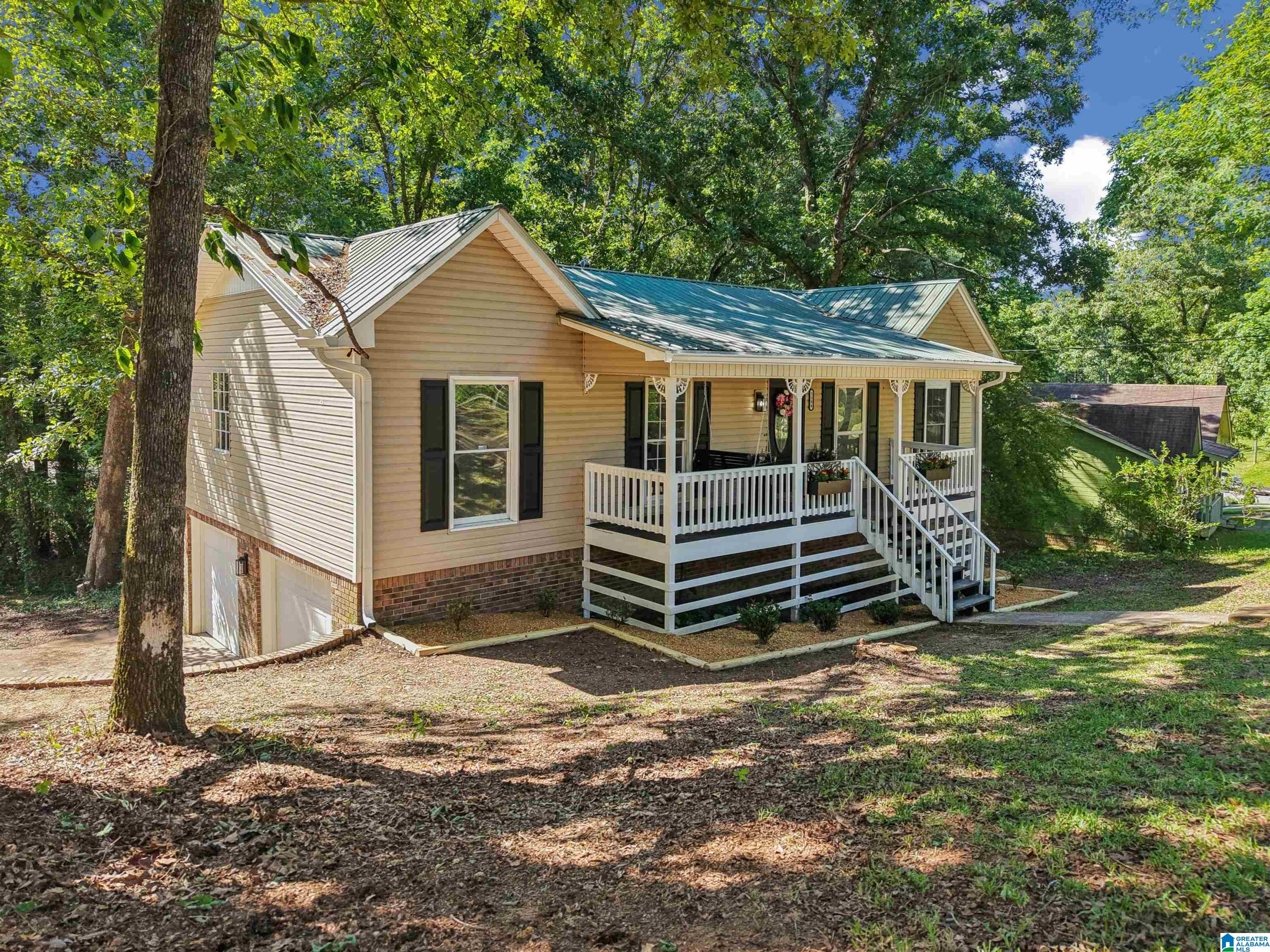 Photo 3 of Single family home for sale at 3384 Cedarbrook Cir, Trussville, AL 35173 | MLS# 21464743 | Listing updated on 2026-09-12