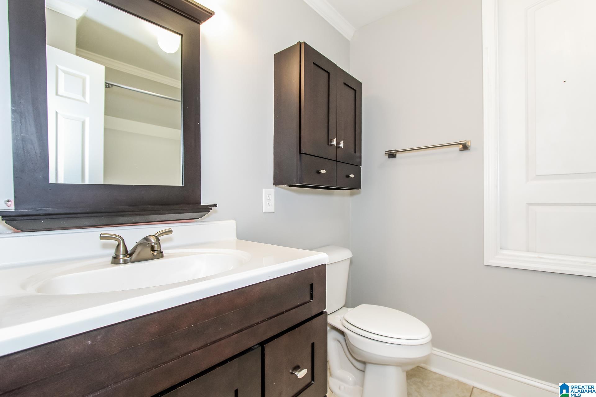 Photo 3 of Single family home for sale at 129 Tanglewood Dr, Alabaster, AL 35007 | MLS# 21464744 | Listing updated on 2026-09-12