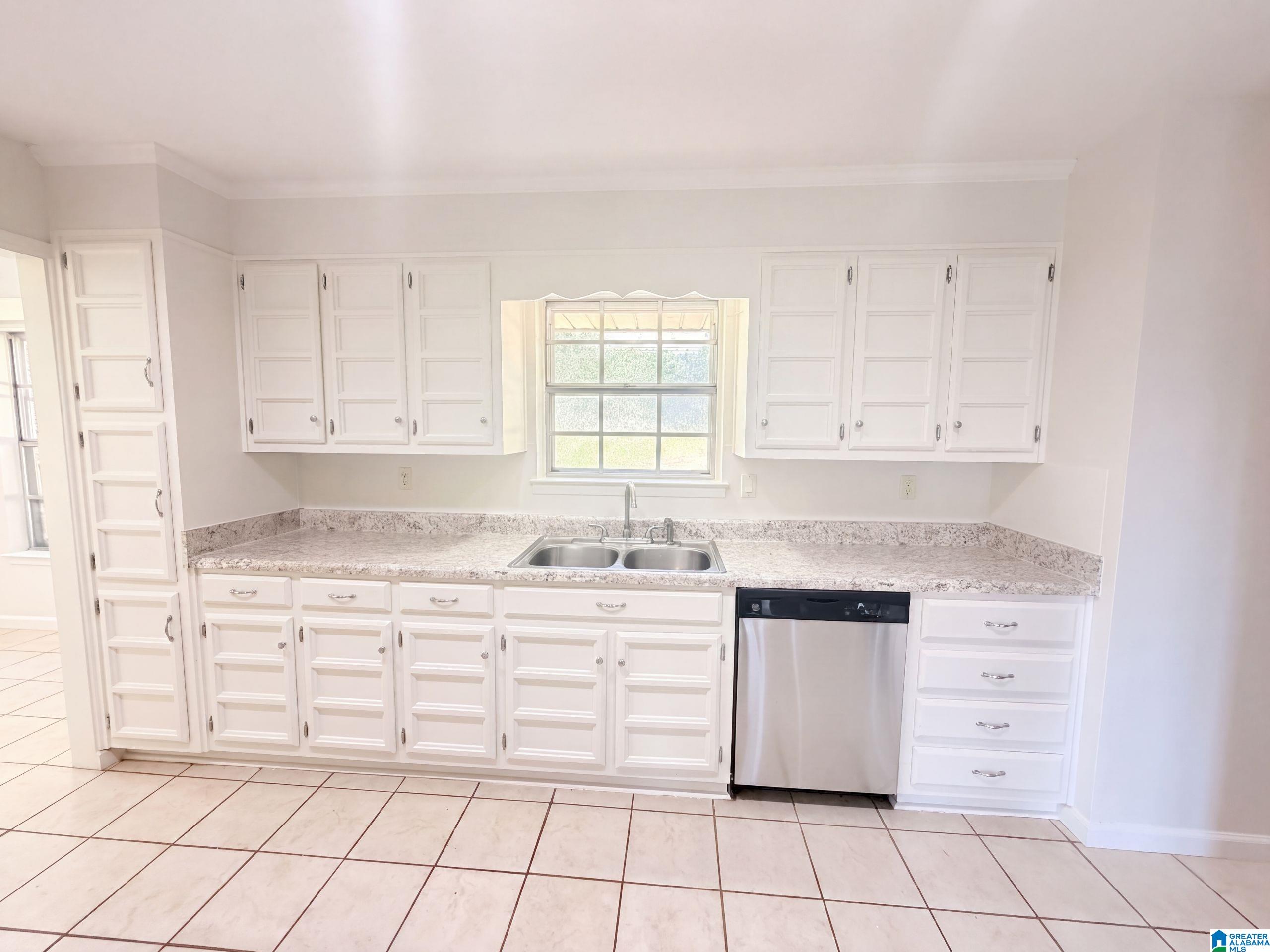 Photo 2 of Single family home for sale at 7161 Roper Rd, Trussville, AL 35173 | MLS# 21464751 | Listing updated on 2026-09-12