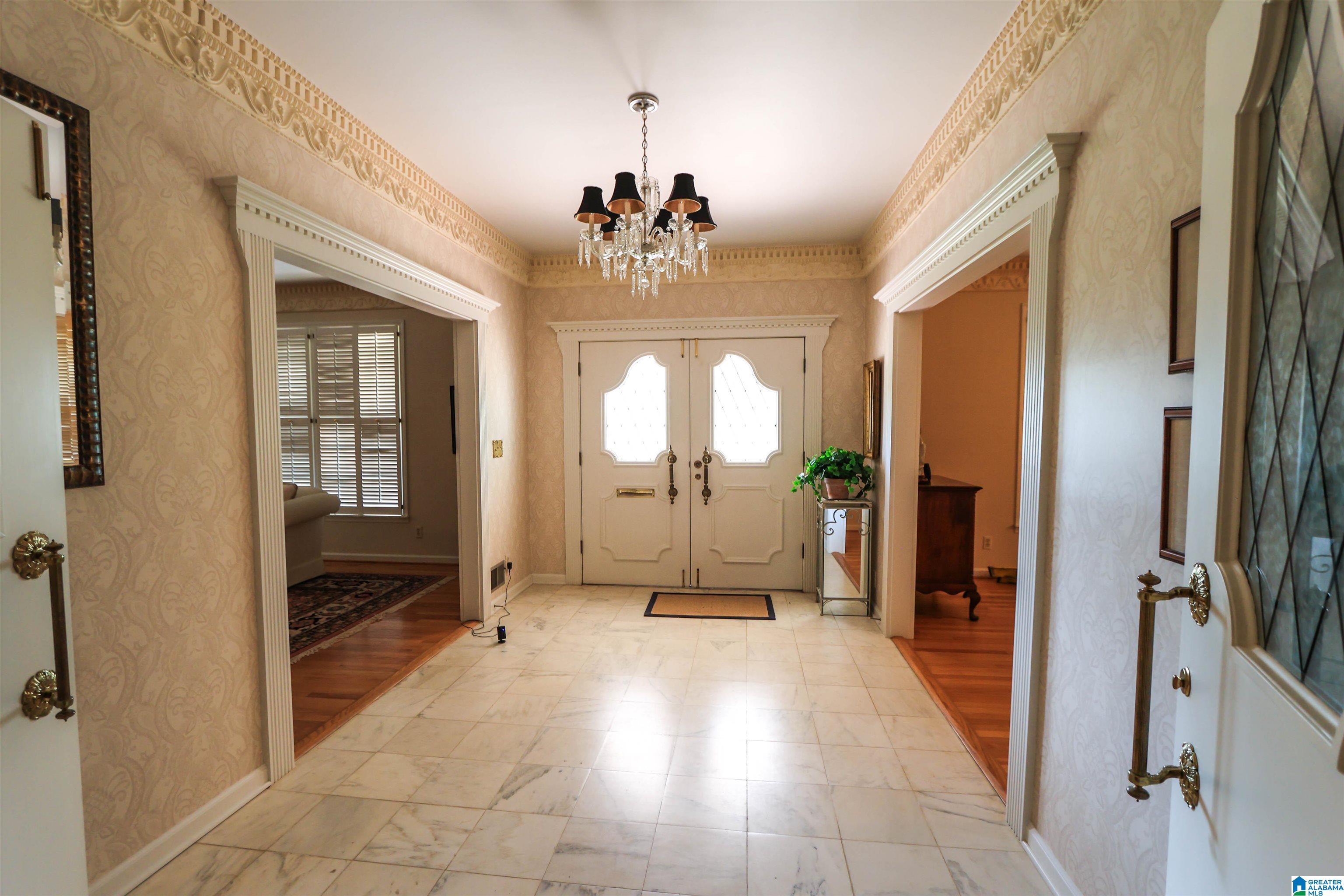 Photo 2 of Single family home for sale at 1001 Glenwood Ter, Anniston, AL 36207 | MLS# 21464754 | Listing updated on 2026-09-12