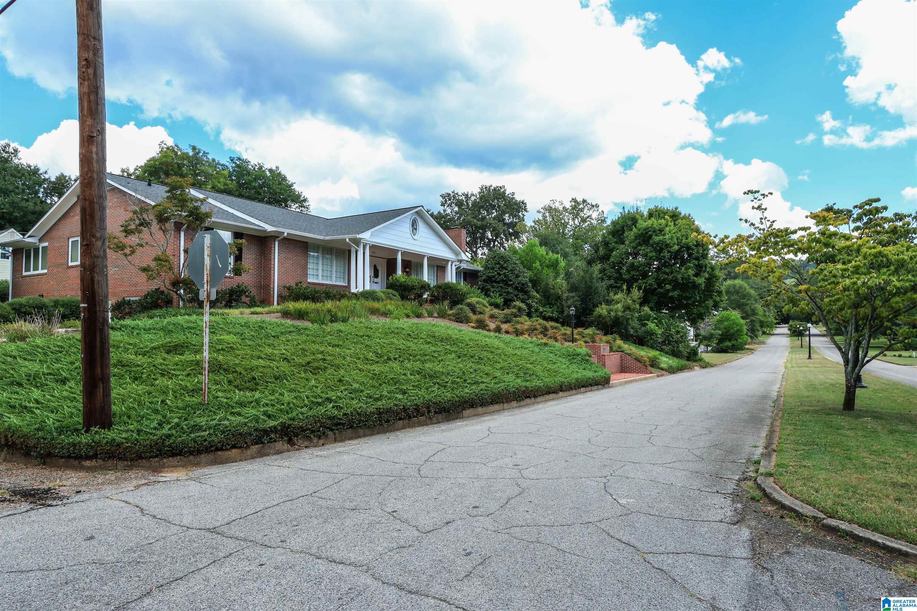 Photo 91 of Single family home for sale at 1001 Glenwood Ter, Anniston, AL 36207 | MLS# 21464754 | Listing updated on 2026-09-12
