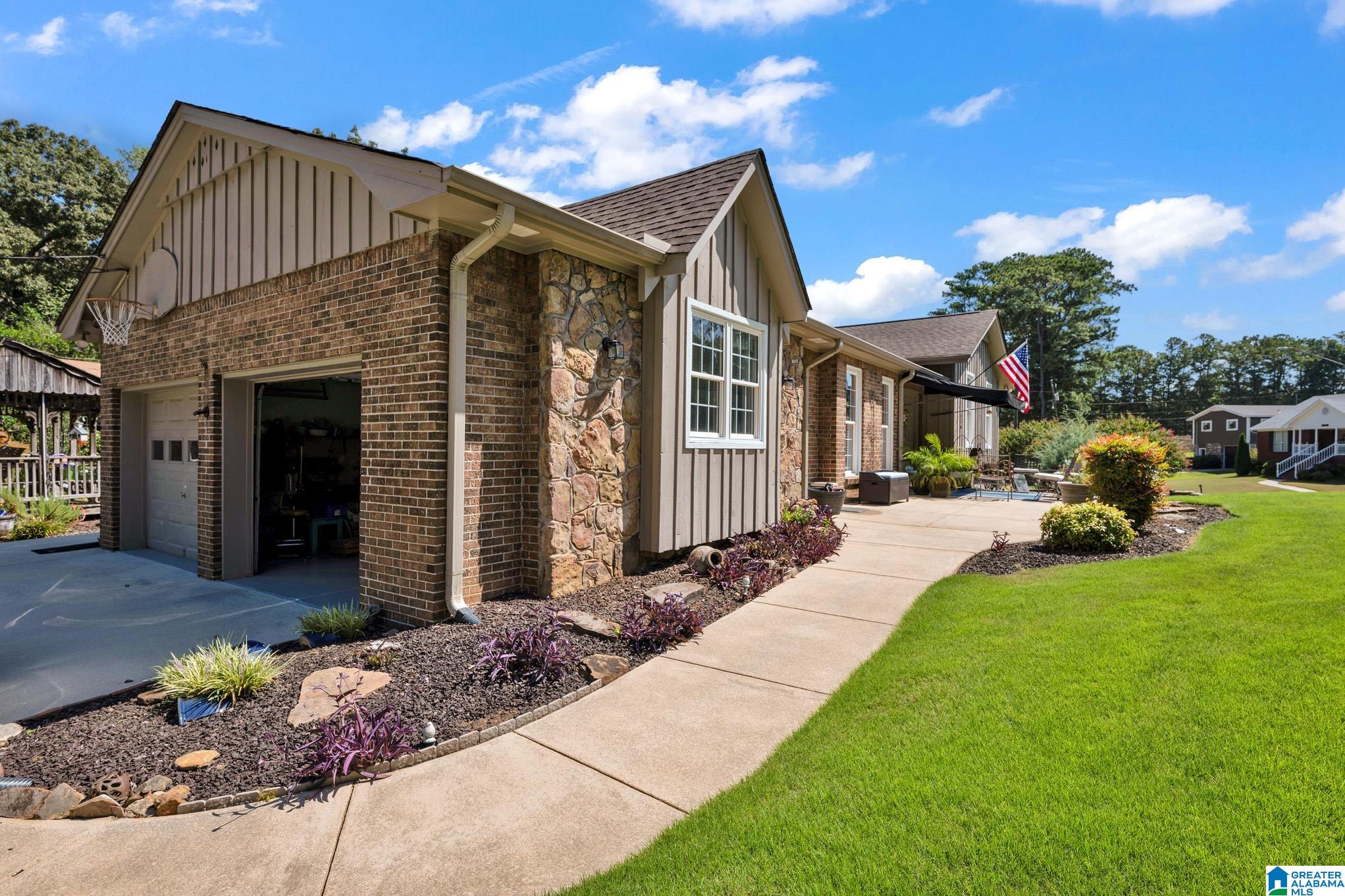 Photo 2 of Single family home for sale at 126 Treasure Trl, Gardendale, AL 35071 | MLS# 21464755 | Listing updated on 2026-09-12