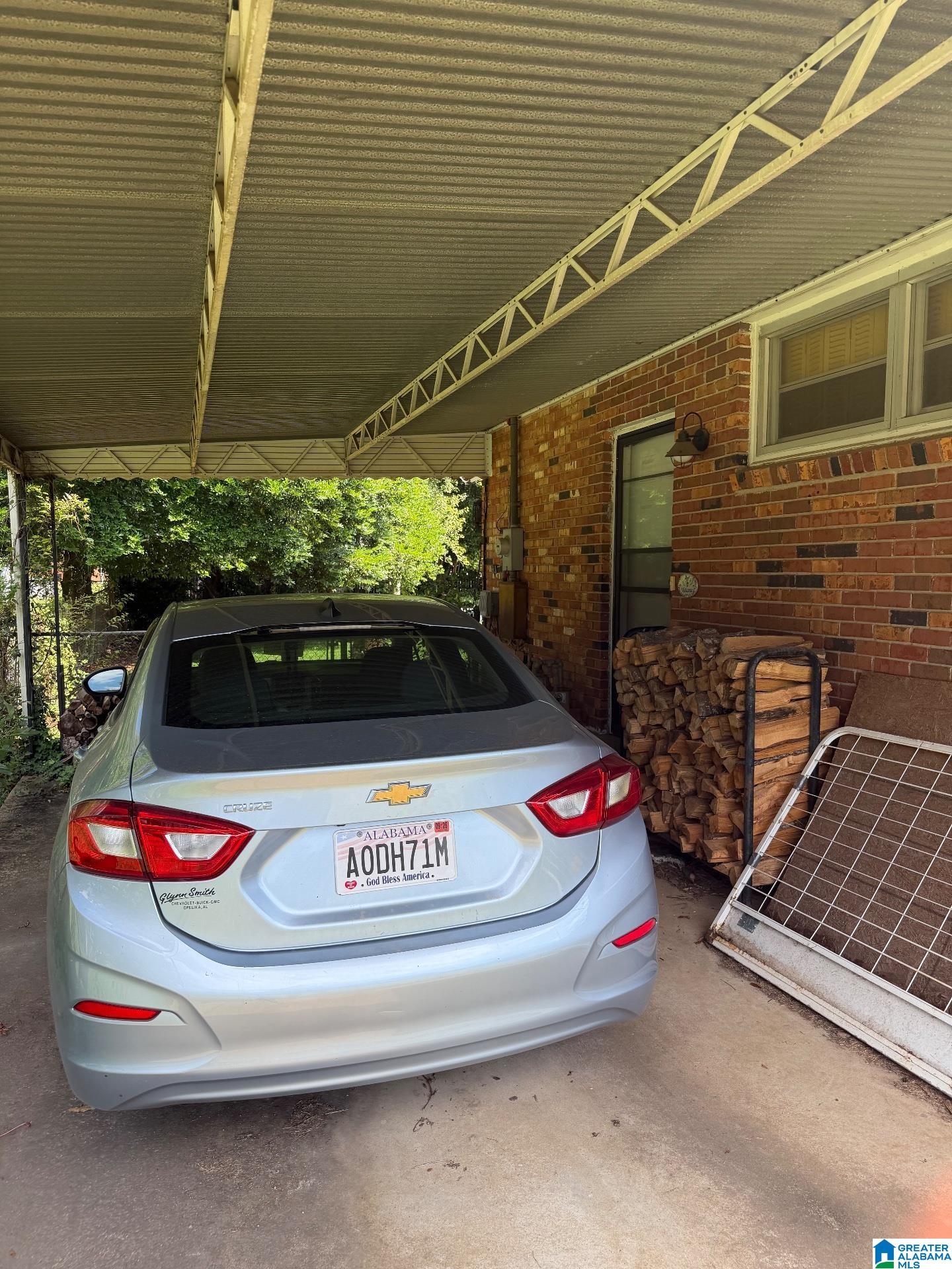 Photo 2 of Single family home for sale at 505 S 16th Avenue, Lanett, AL 36863 | MLS# 21464757 | Listing updated on 2026-09-12