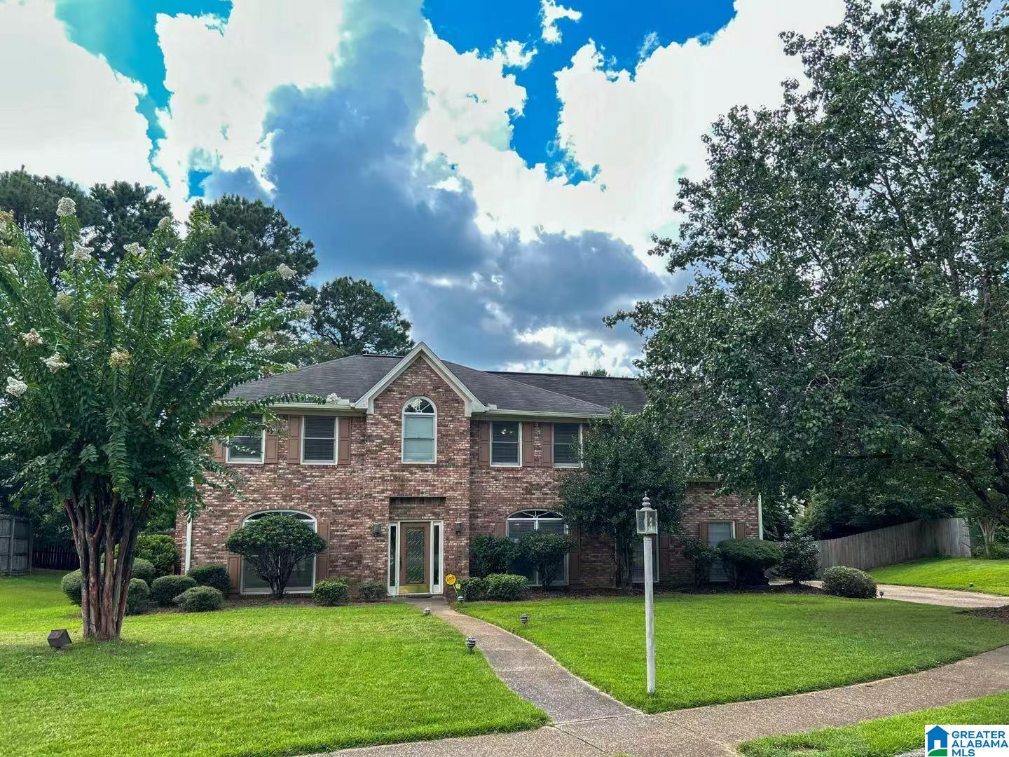 Photo 1 of Single family home for sale at 1911 Brandonwood Rd, Tuscaloosa, AL 35406 | MLS# 21464768 | Listing updated on 2026-09-12