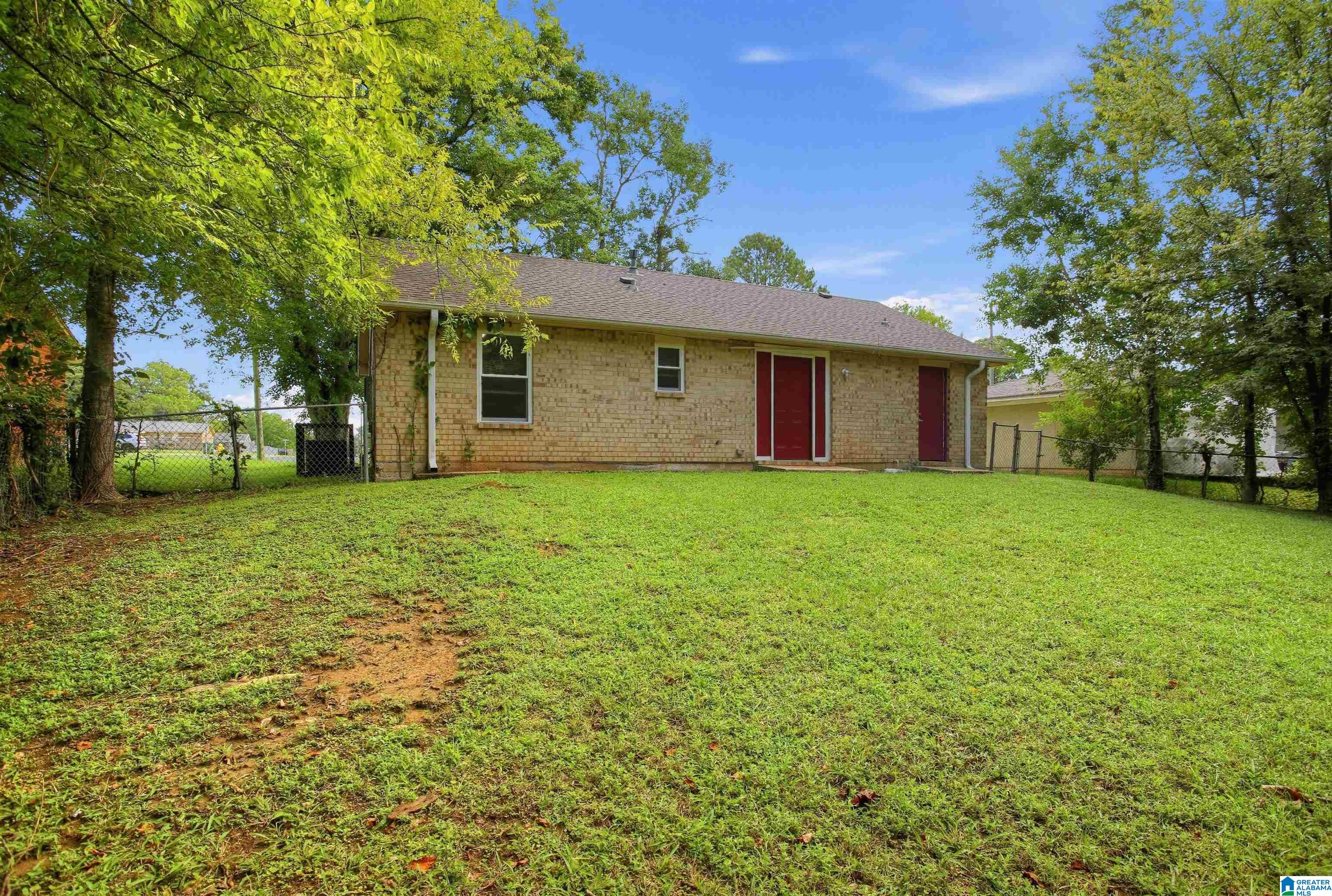 Photo 3 of Single family home for sale at 3028 Susan Dr, Montgomery, AL 36116 | MLS# 21464774 | Listing updated on 2026-09-17