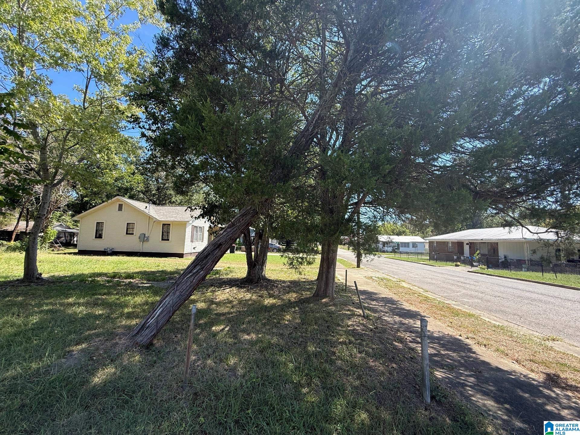 Photo 1 of Sale Pending at 3317 Georgia Ave, Gadsden, AL 35904 | MLS# 21464779 | Listing updated on 2026-09-14