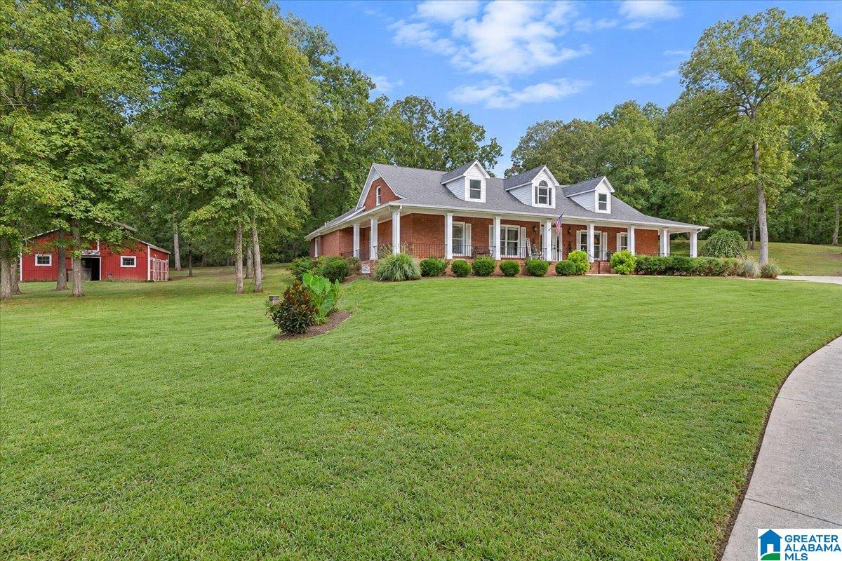 Photo 3 of Single family home for sale at 221 Twin Oaks Dr, Oneonta, AL 35121 | MLS# 21464808 | Listing updated on 2026-09-16