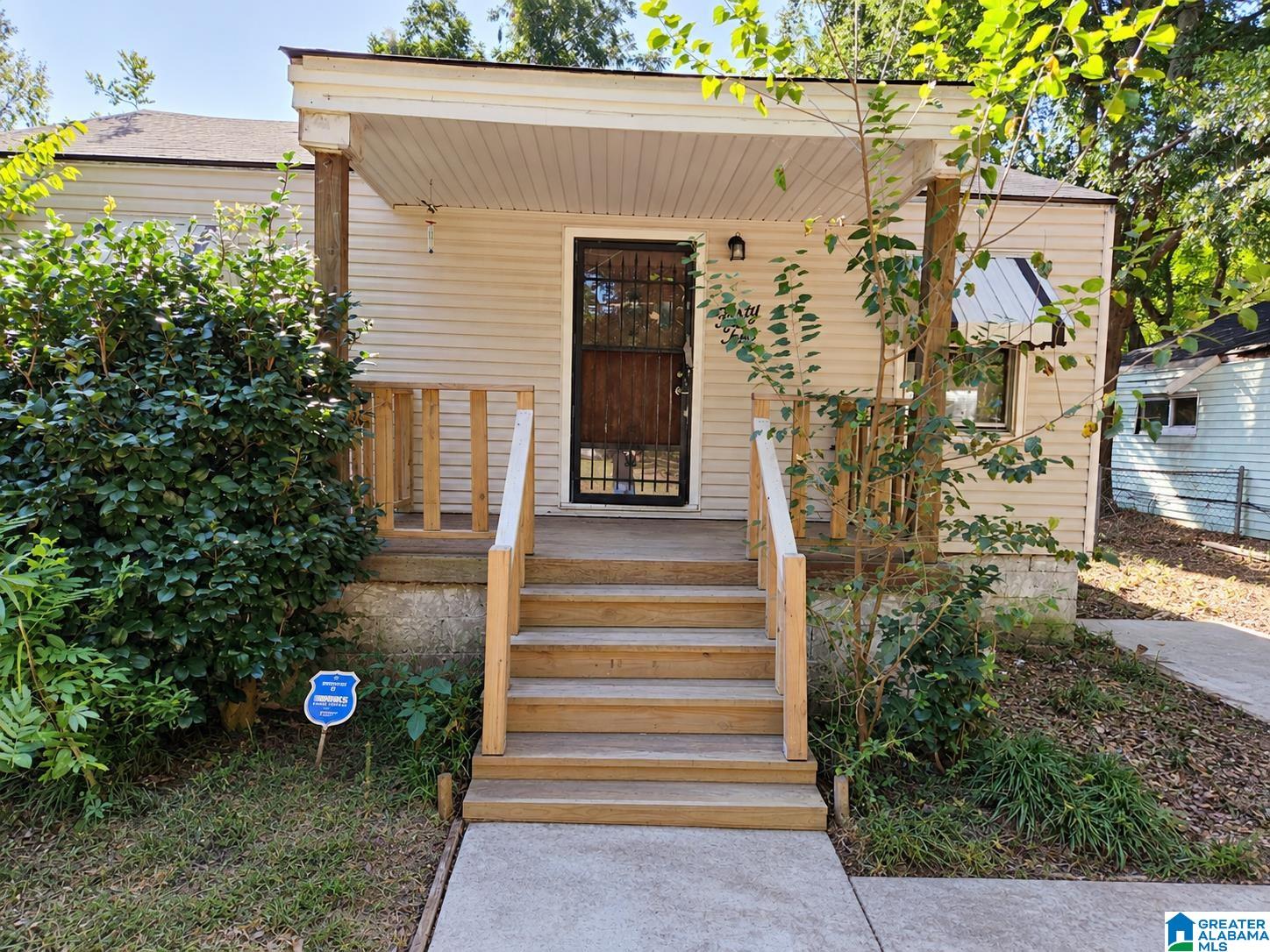 Photo 1 of Single family home for sale at 42 Wilkes Cir, Birmingham, AL 35228 | MLS# 21464810 | Listing updated on 2026-09-13