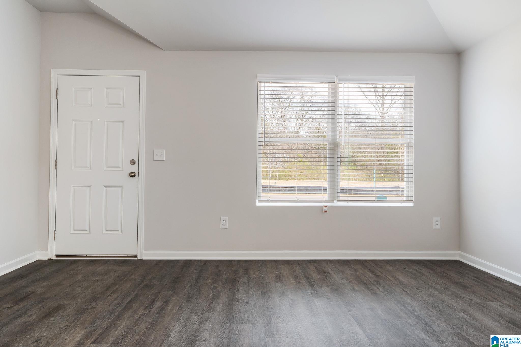 Photo 3 of Single family home for sale at 812 Camden Loop, Calera, AL 35040 | MLS# 21464812 | Listing updated on 2026-09-13