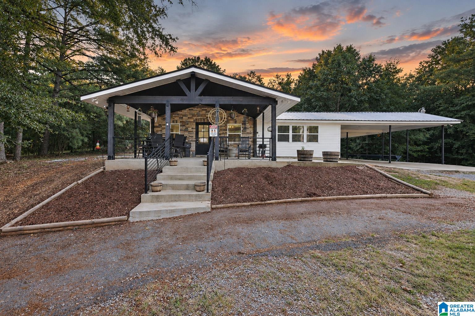 2516 RED VALLEY ROAD