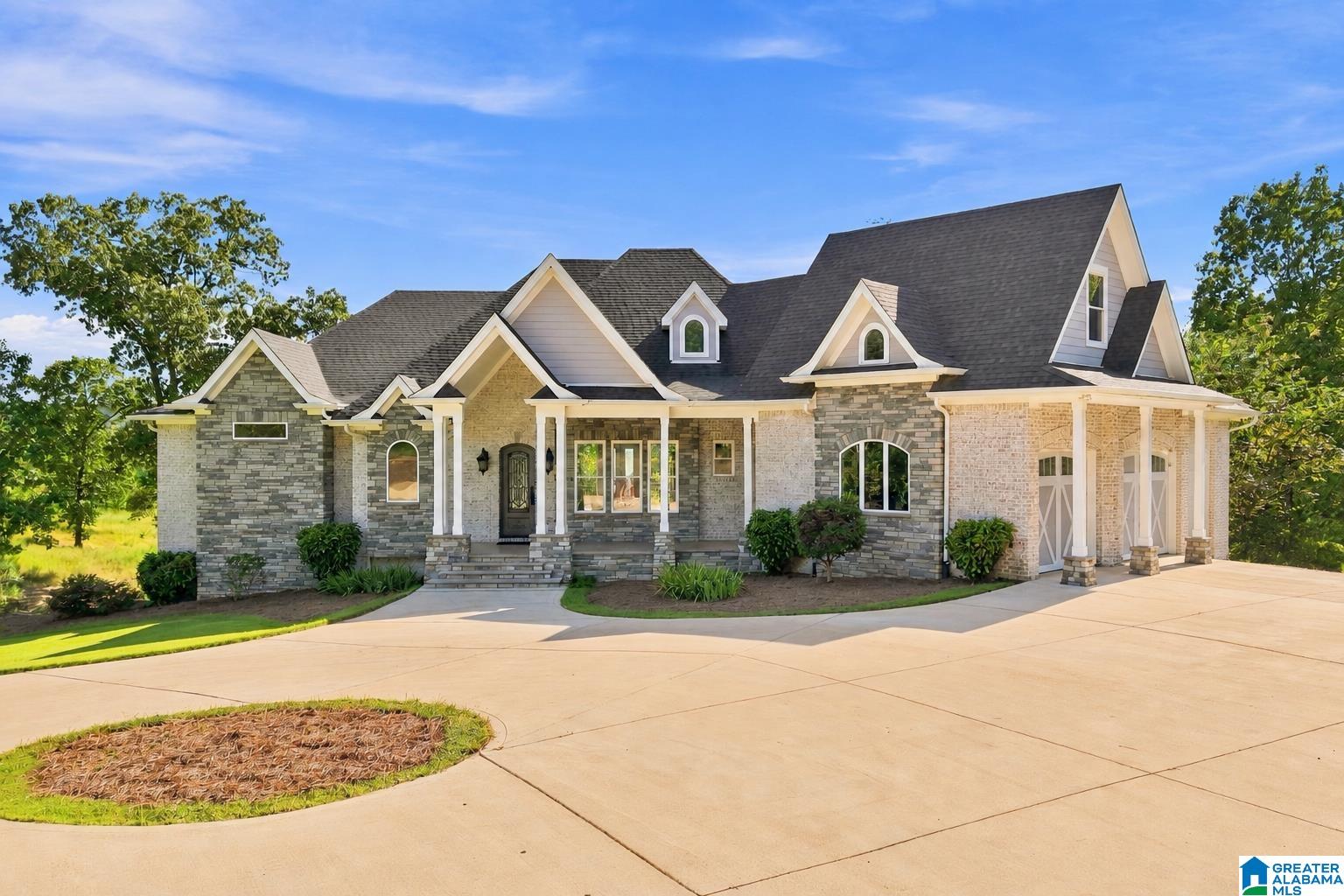 Photo 2 of Single family home for sale at 8287 Blf Ridge Rd, Bessemer, AL 35022 | MLS# 21464839 | Listing updated on 2026-09-17
