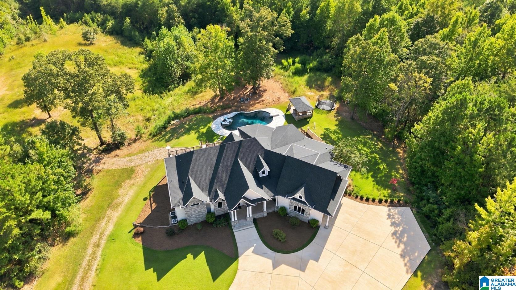 Photo 3 of Single family home for sale at 8287 Blf Ridge Rd, Bessemer, AL 35022 | MLS# 21464839 | Listing updated on 2026-09-17